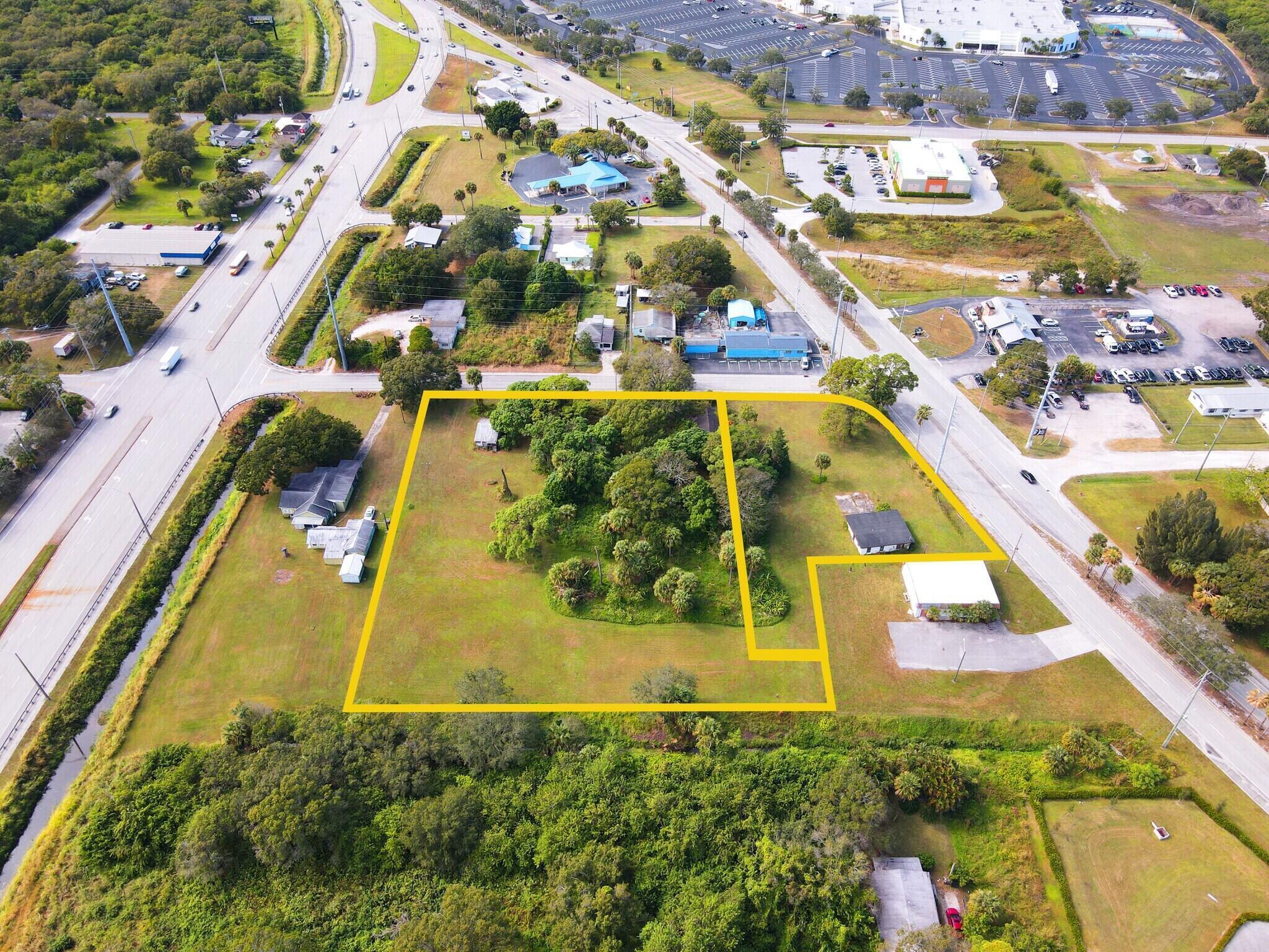 3805 Okeechobee Road Property Photo 2