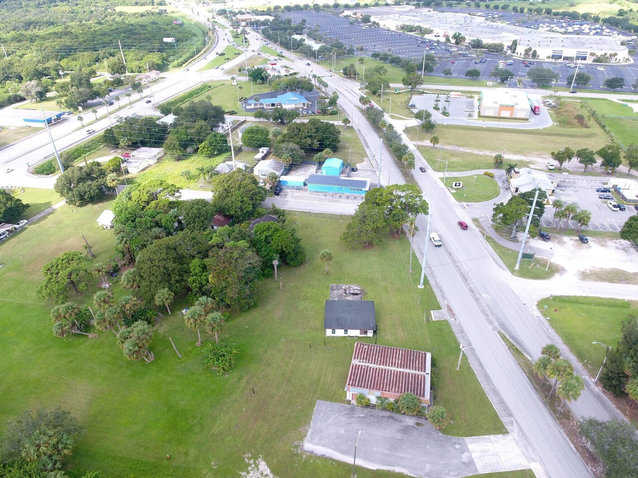 3805 Okeechobee Road Property Photo 3