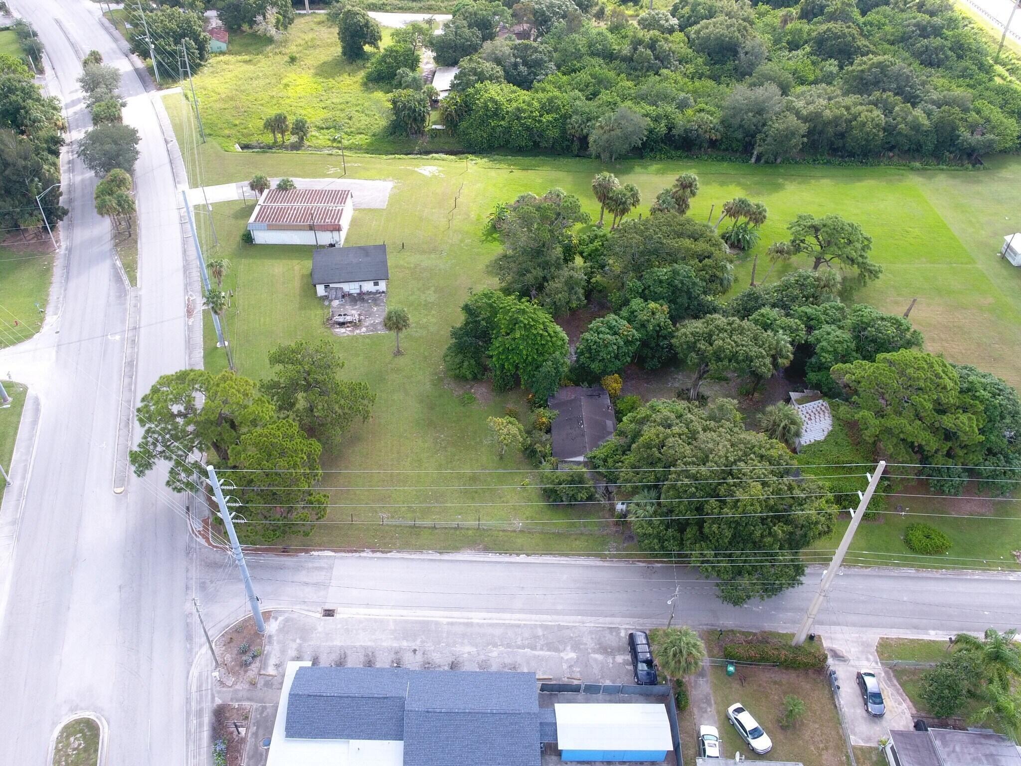 3805 Okeechobee Road Property Photo 4