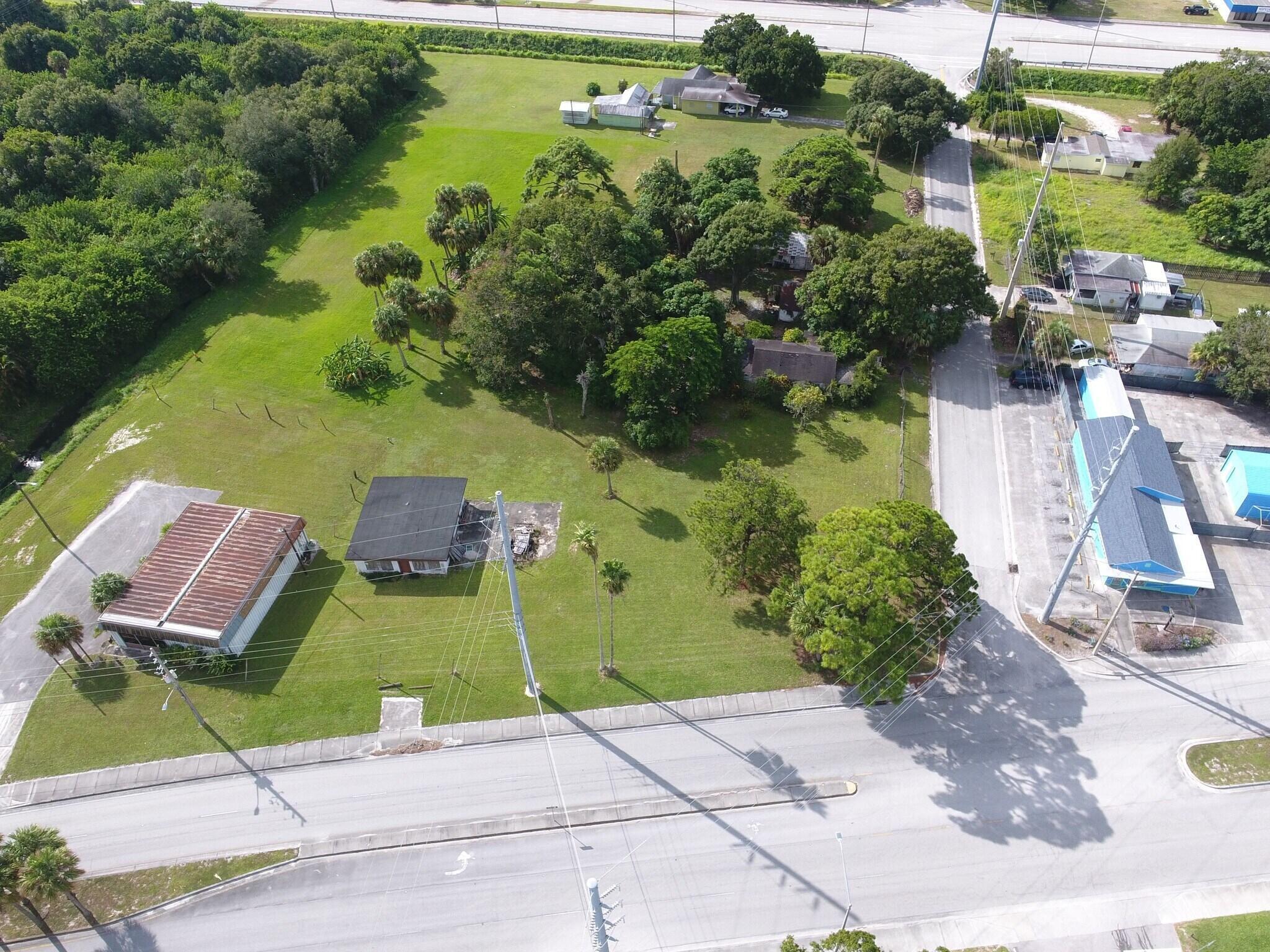 3805 Okeechobee Road Property Photo 5