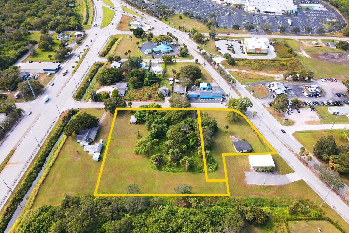 3805 Okeechobee Road Property Photo 13