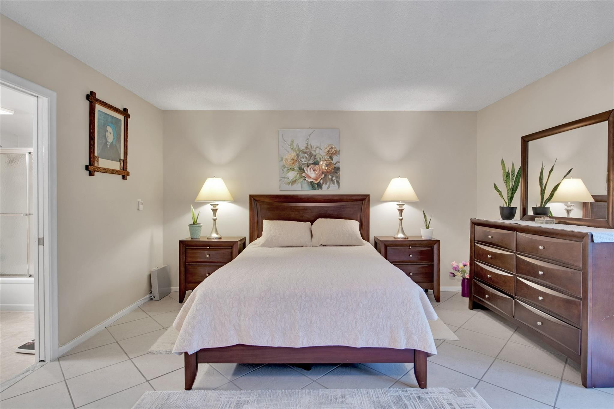 4302 Martinique Circle E2 Property Photo 11