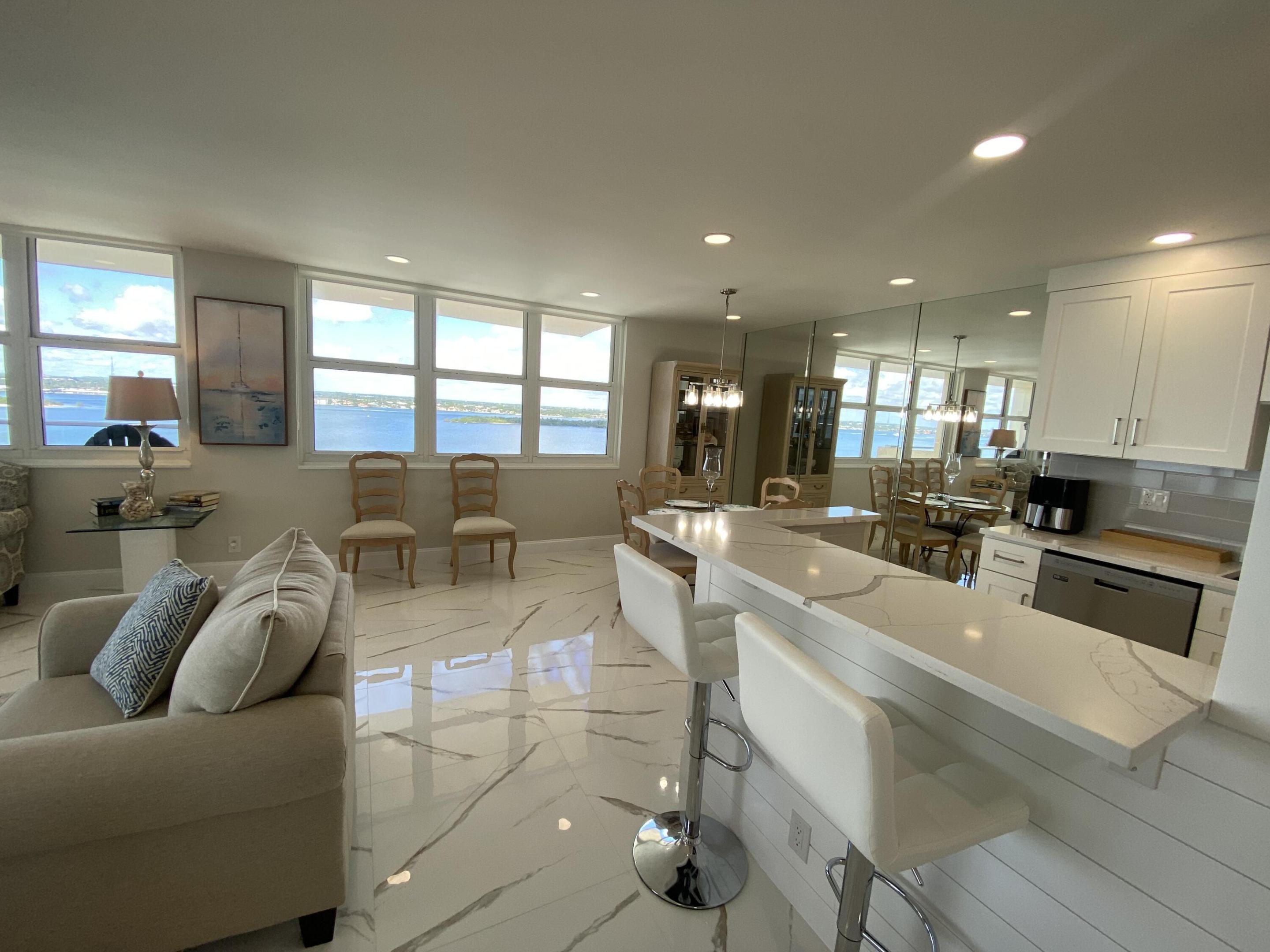5440 N Ocean Drive 1501 Property Photo 3