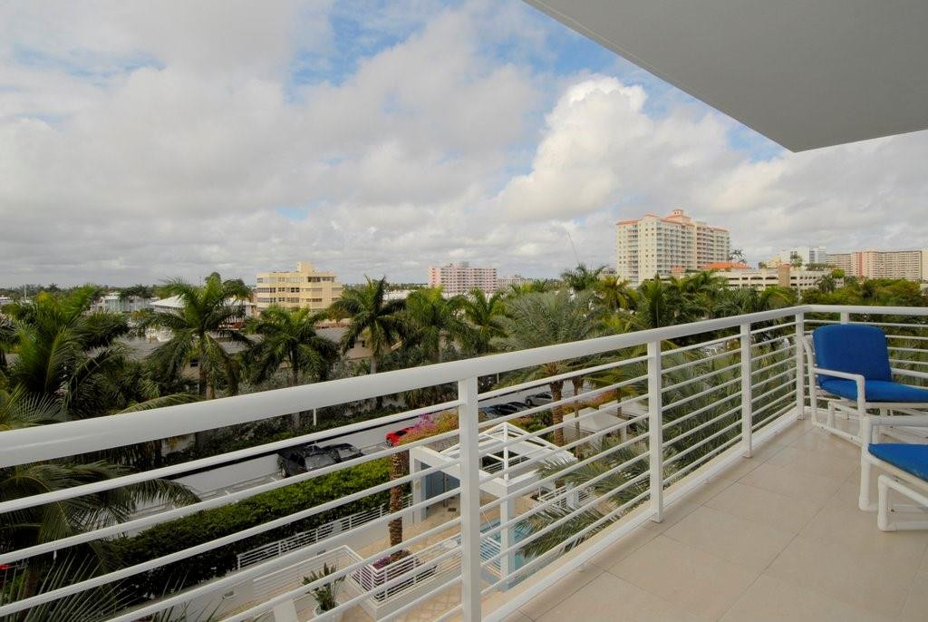 2821 N Ocean Boulevard 401s Property Photo 2