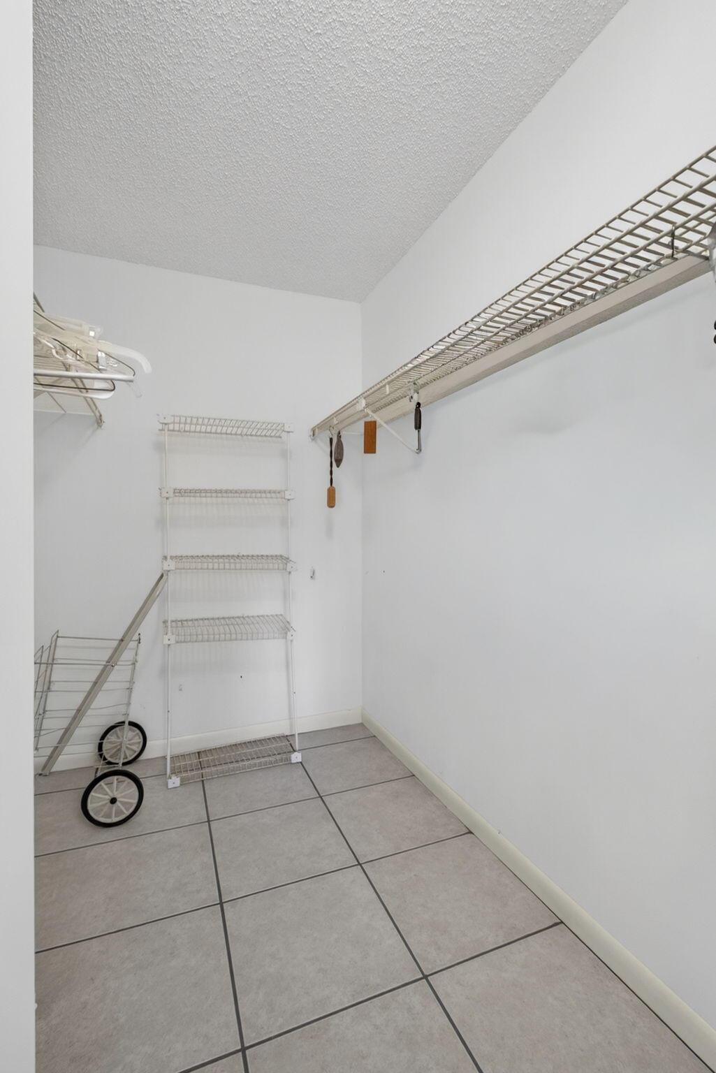 812 Sky Pine Way G1 Property Photo 39