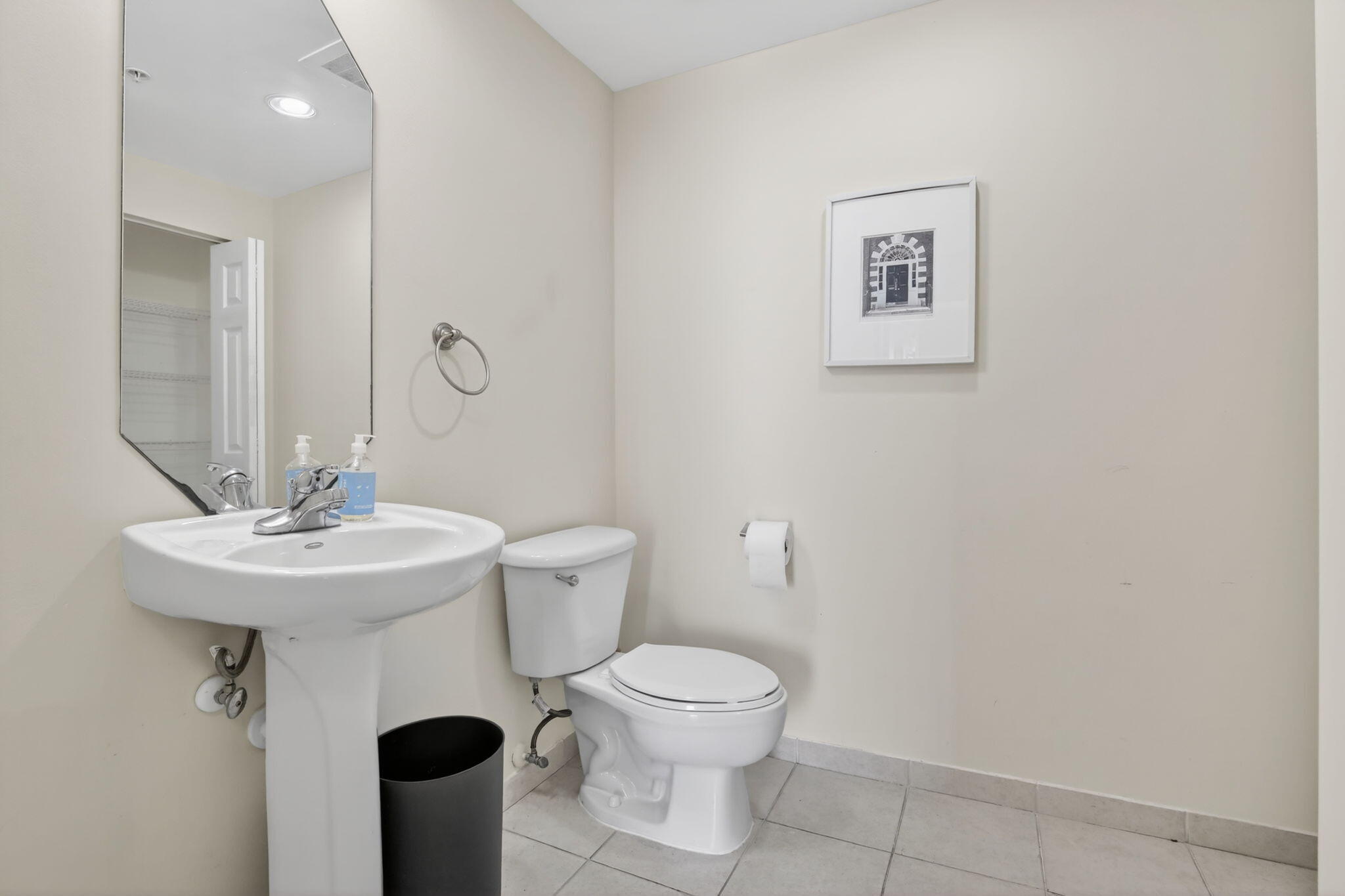 140 S Dixie Highway 819 Property Photo 31