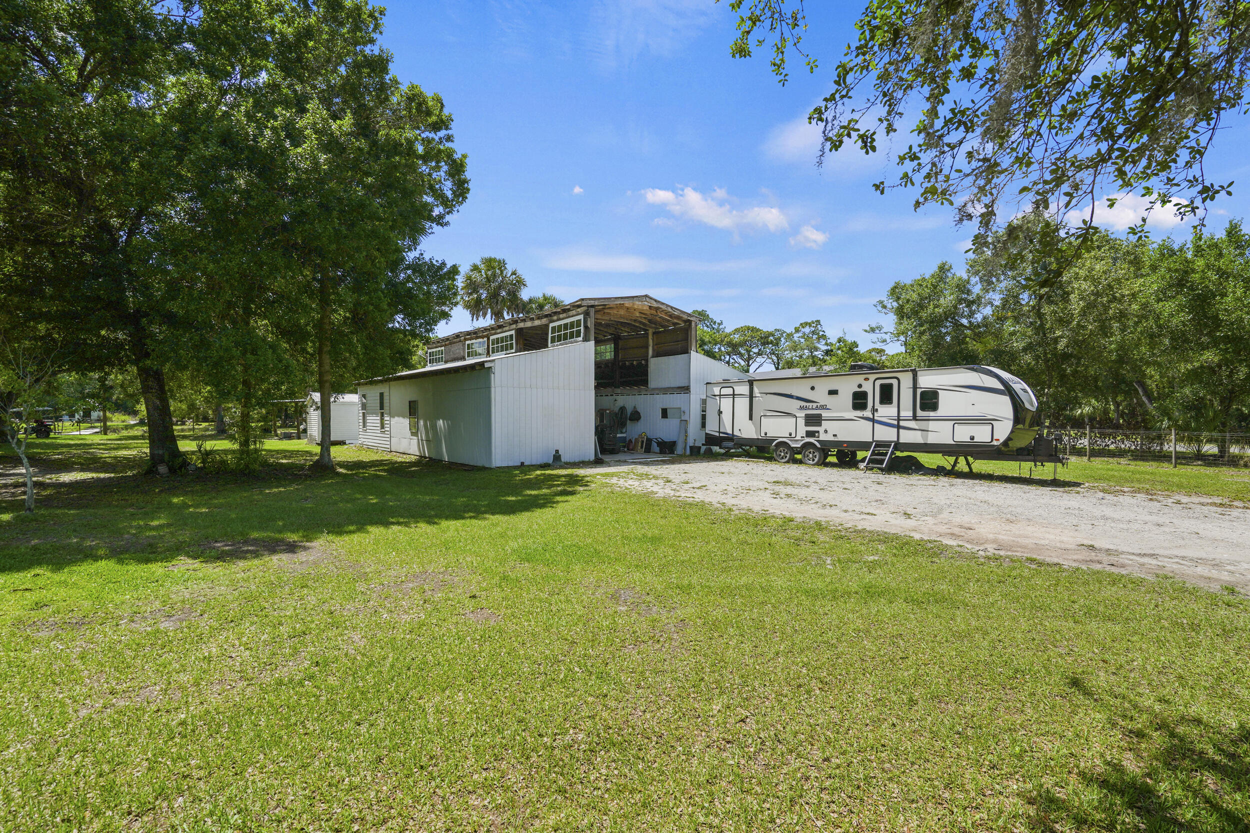 6289 S Header Canal Road Property Photo 11