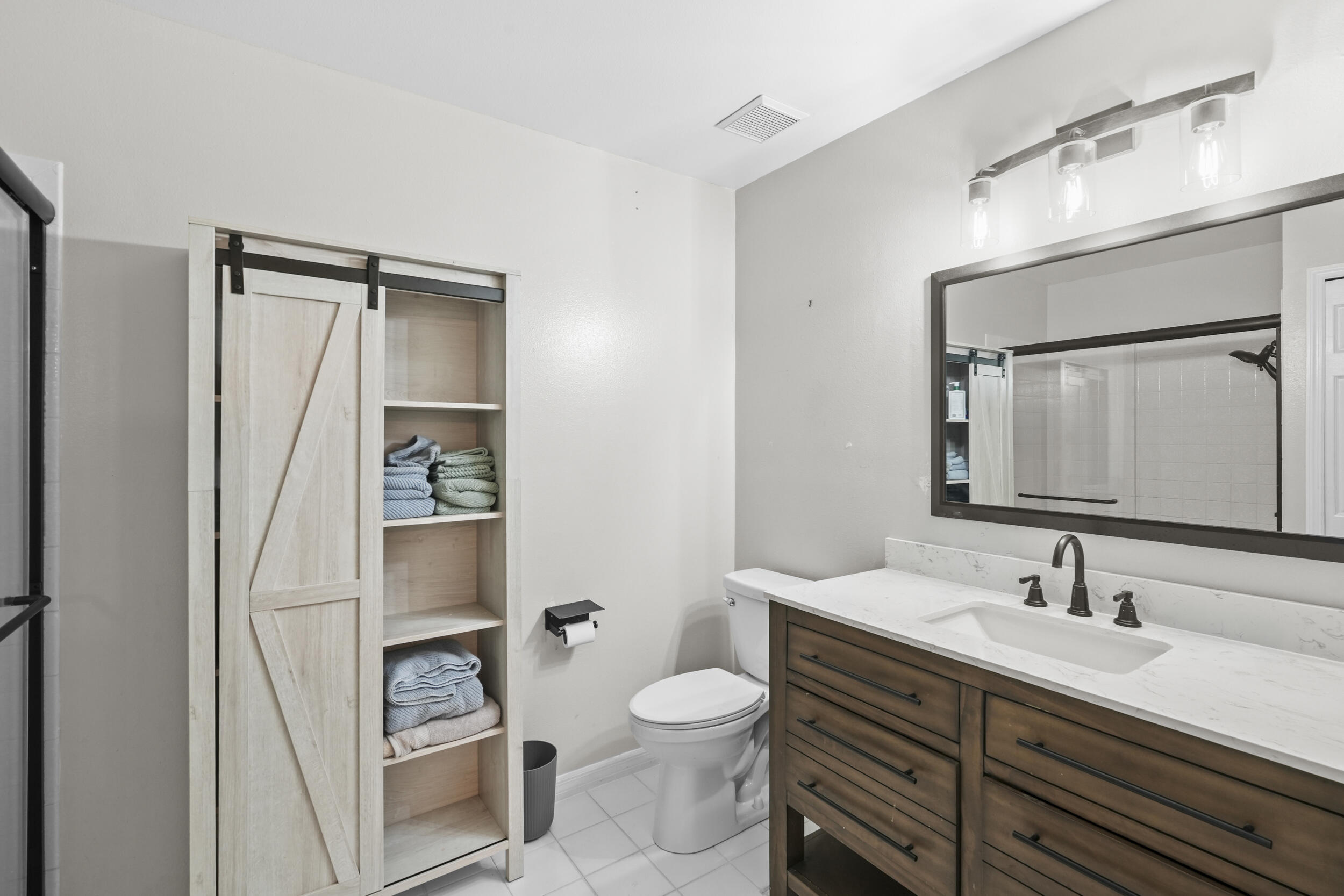 6289 S Header Canal Road Property Photo 16