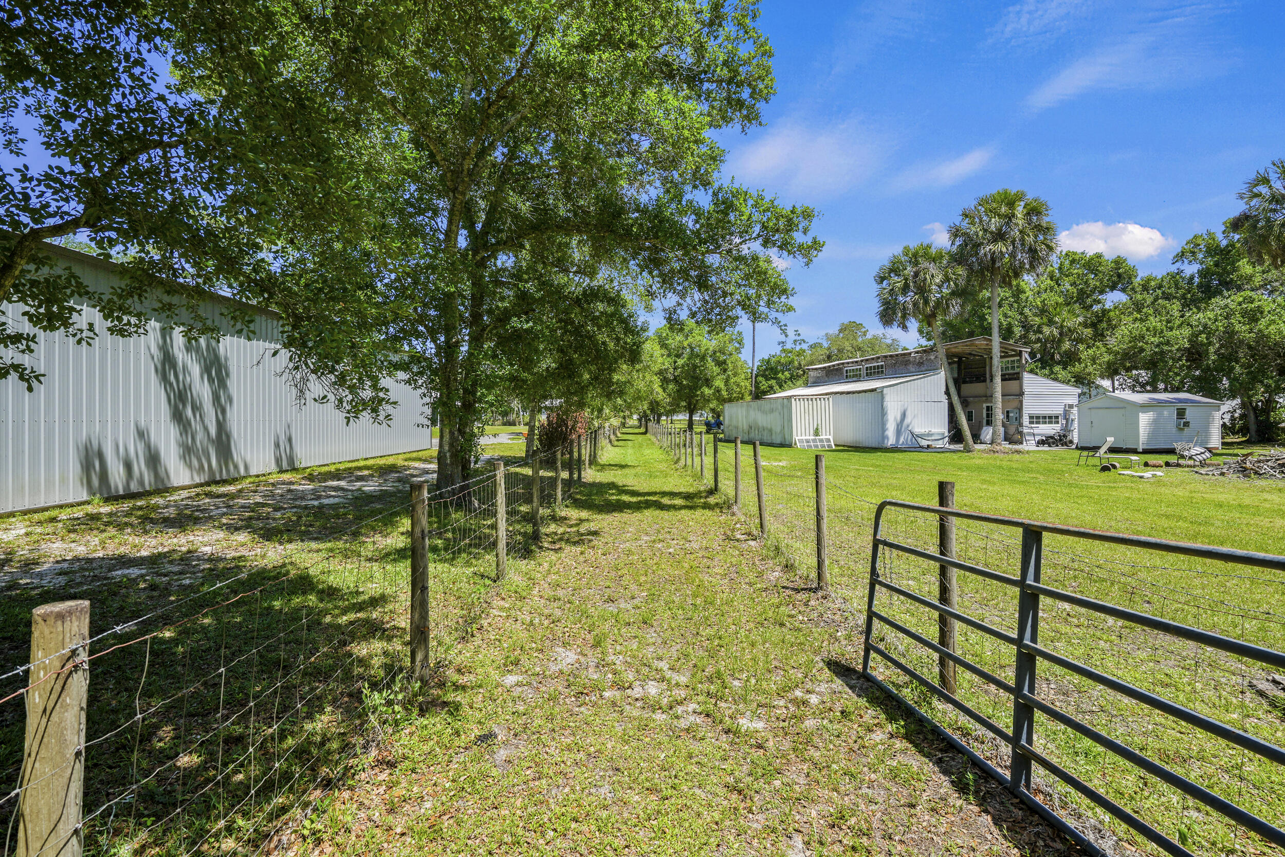 6289 S Header Canal Road Property Photo 22