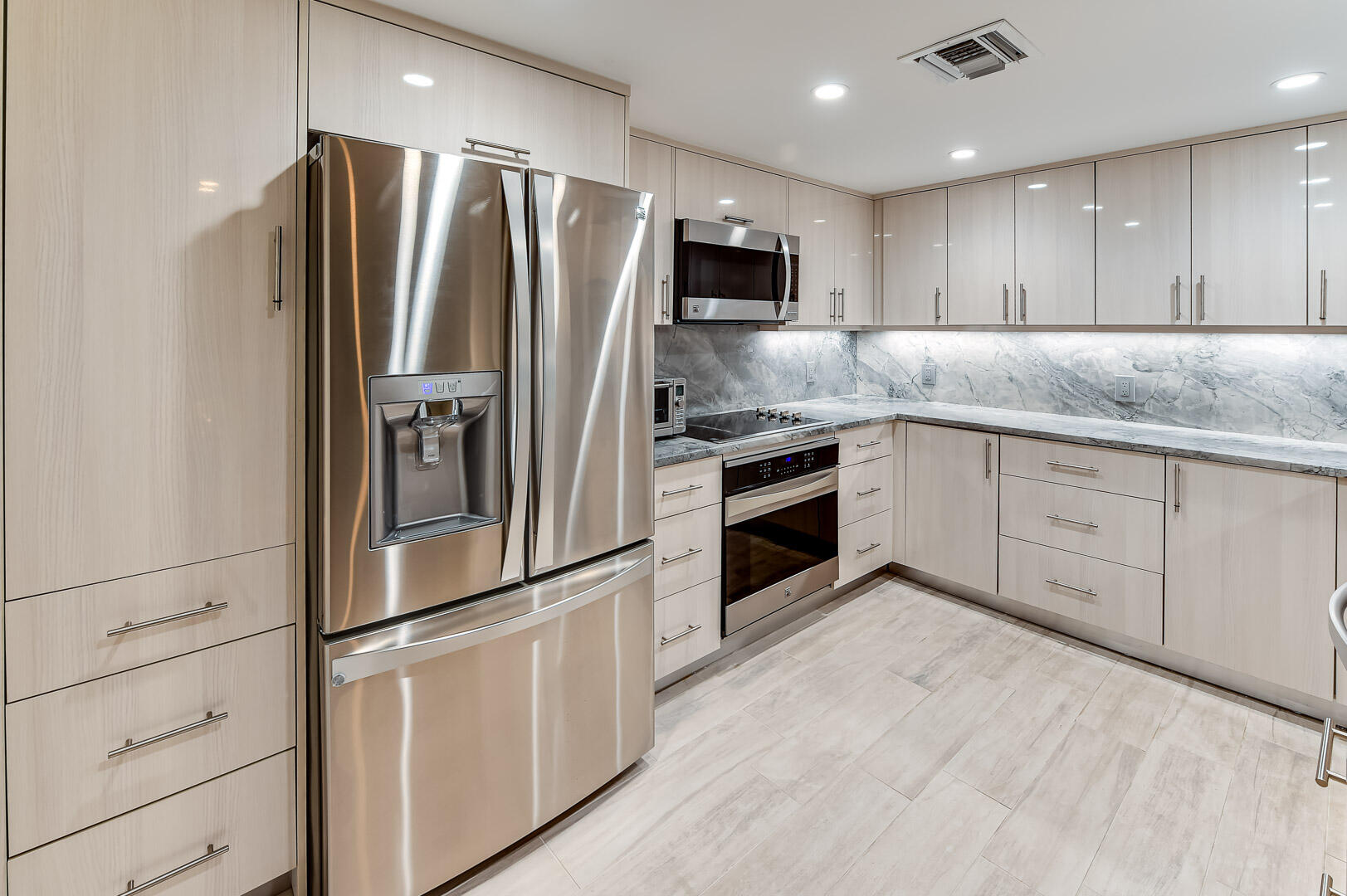340 S Ocean Boulevard 2b Property Photo 6