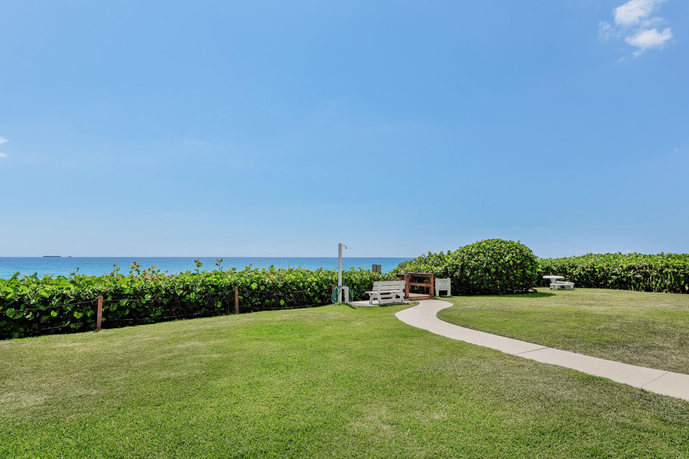 4200 N Ocean Drive 1-304 Property Photo 23
