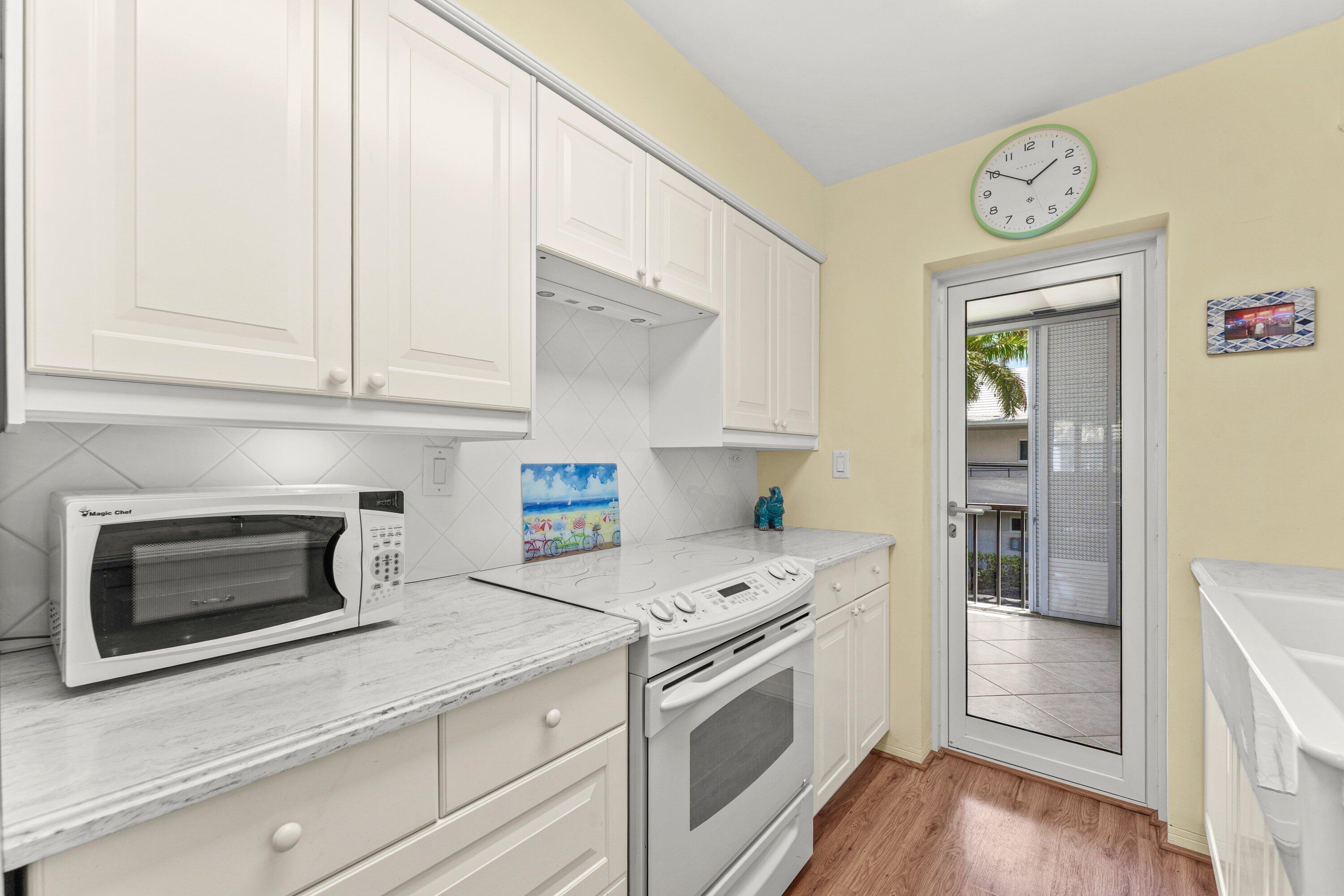 930 Osceola Drive 9 Property Photo 12
