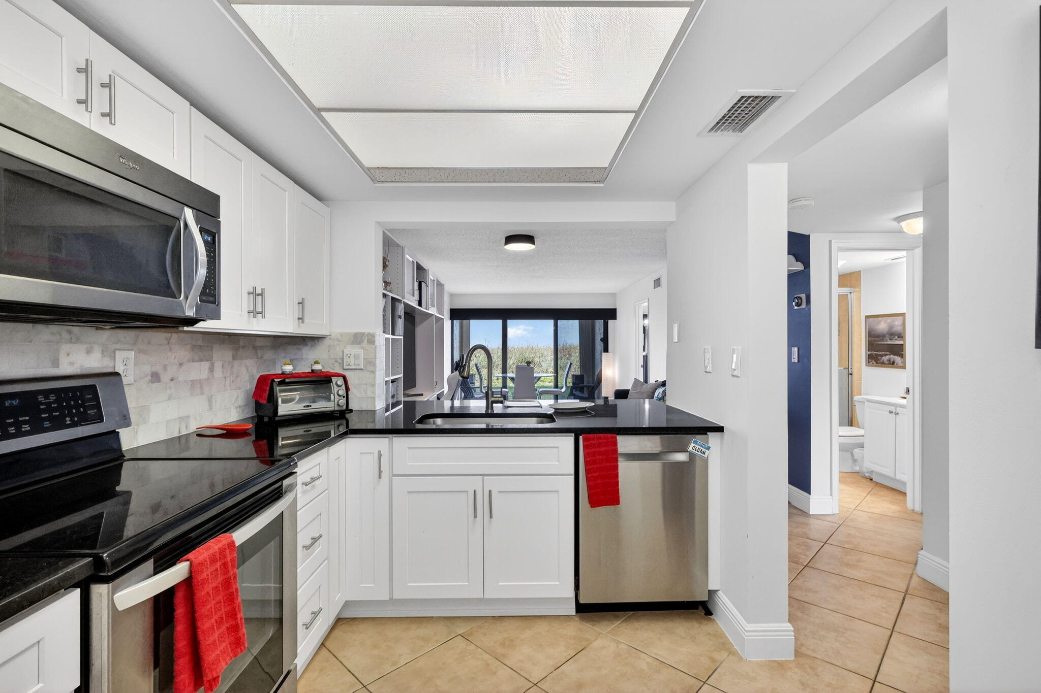 10310 S Ocean Drive 107 Property Photo 6
