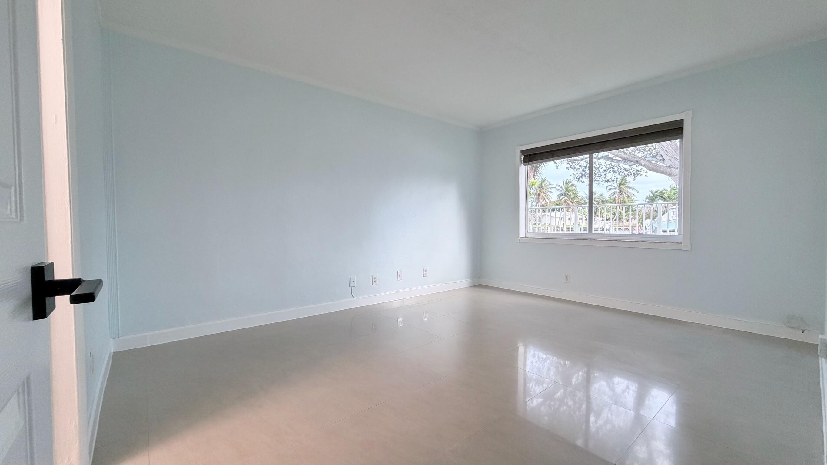 251 Se 6th Avenue 7 Property Photo 8