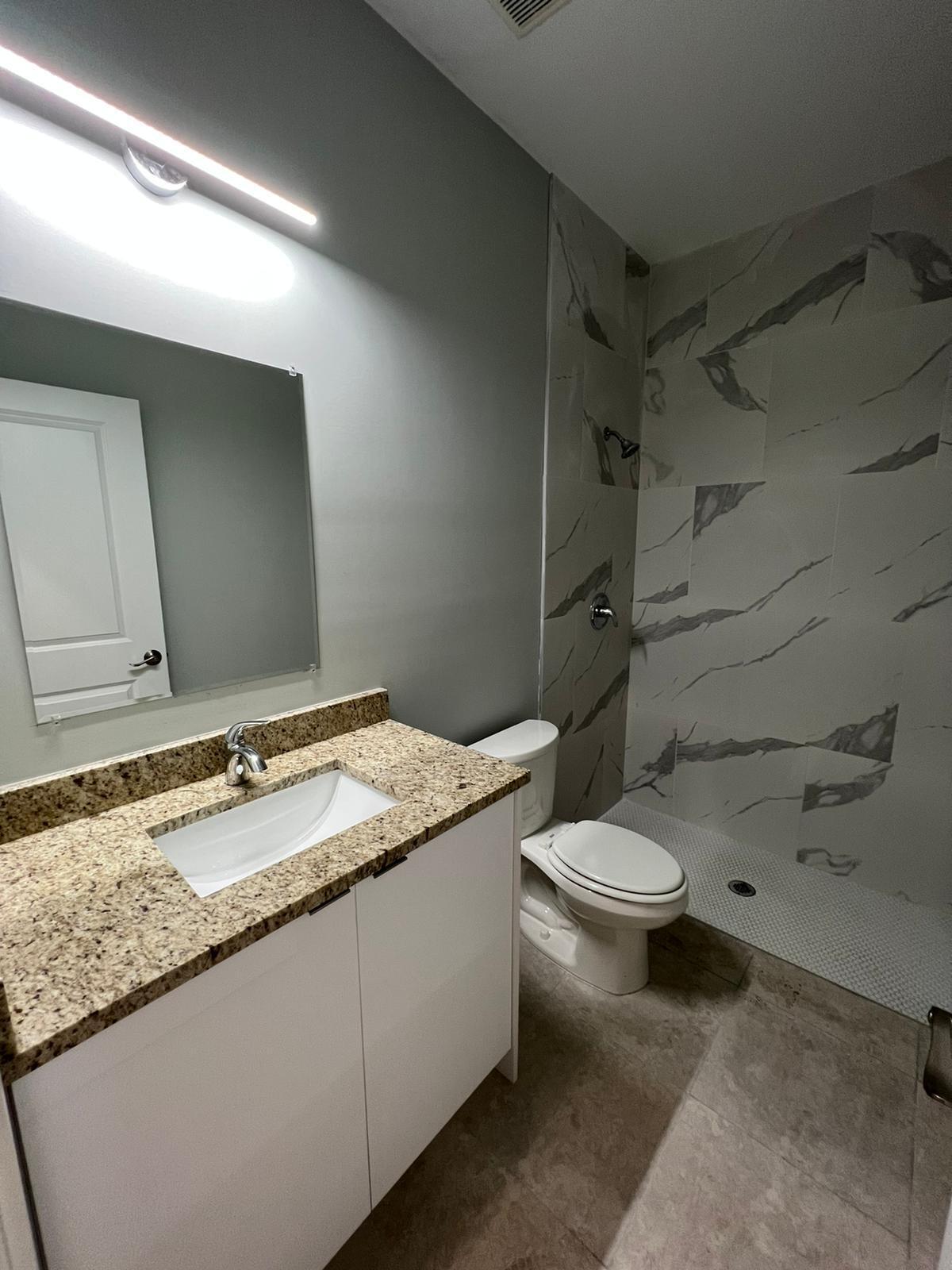 227 N E Street Property Photo 11