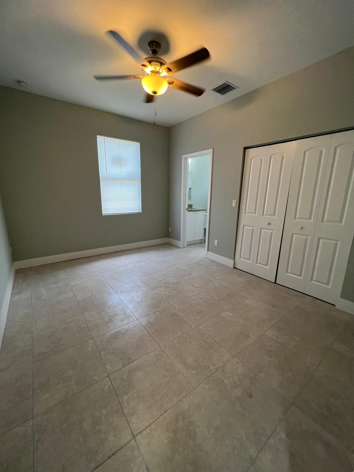 227 N E Street Property Photo 12