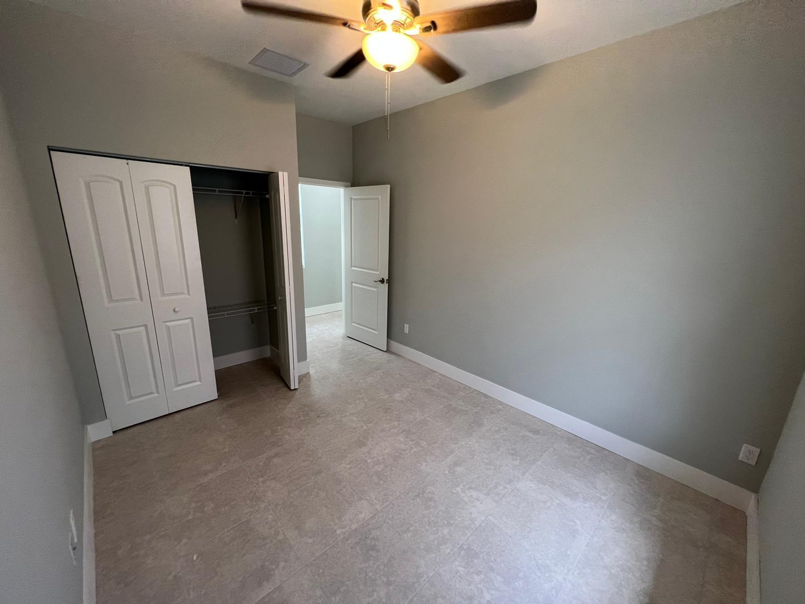 227 N E Street Property Photo 15
