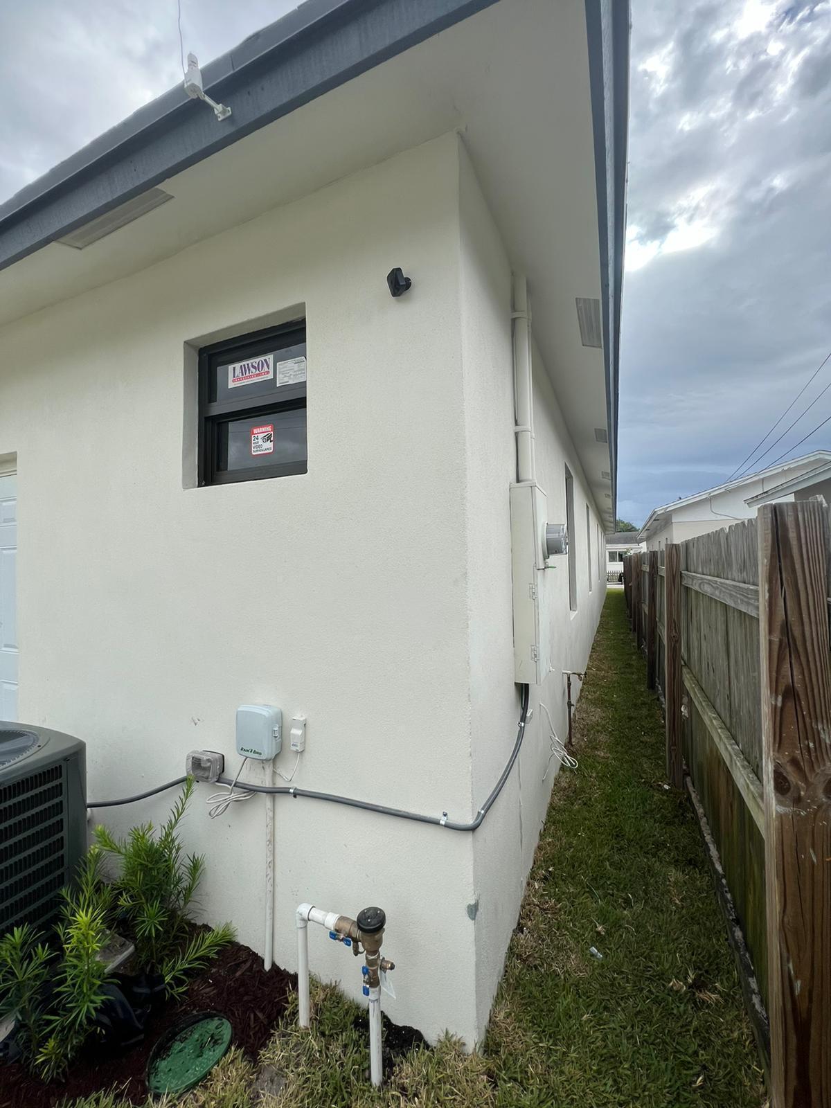 227 N E Street Property Photo 27