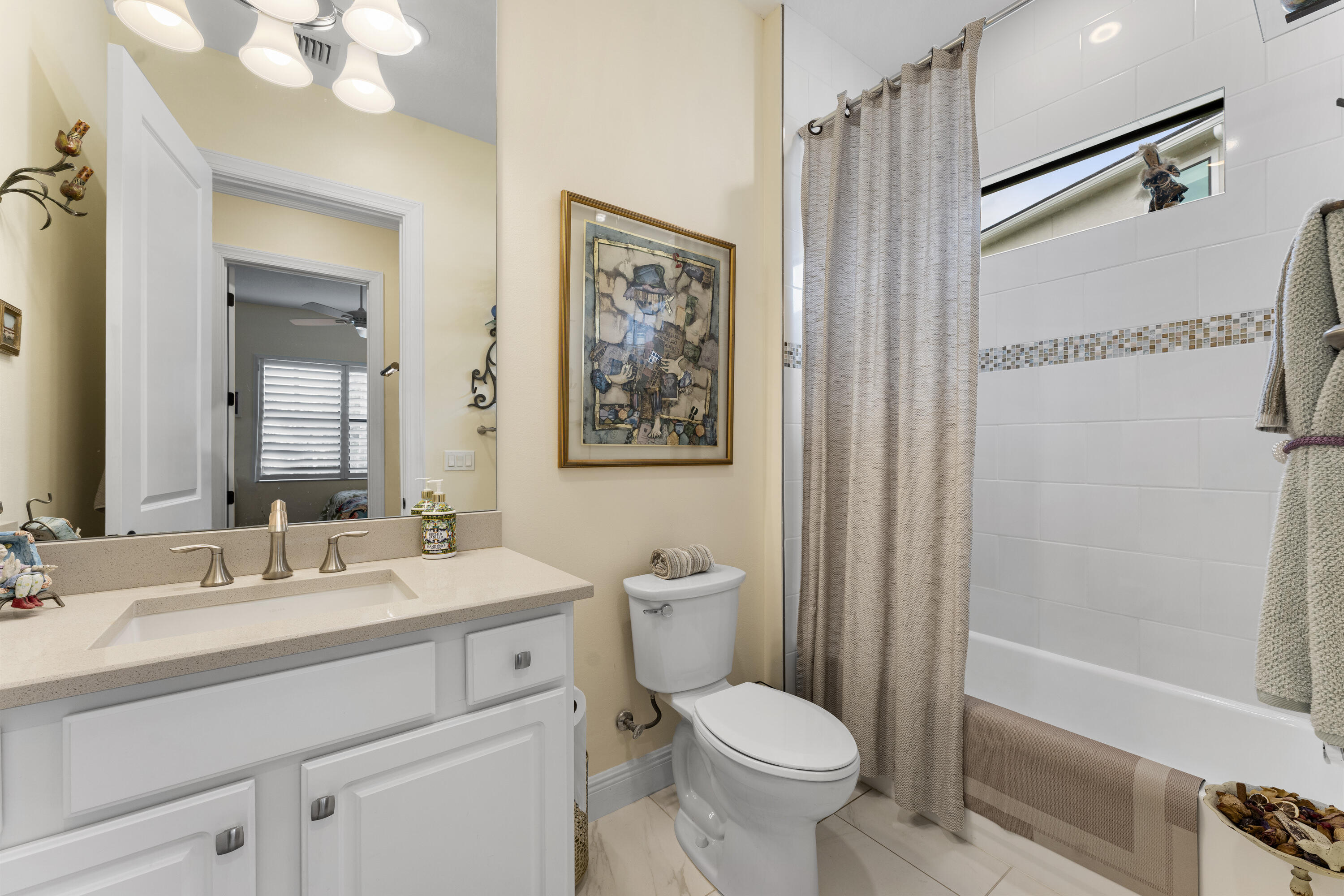16148 Key Biscayne Lane Property Photo 23