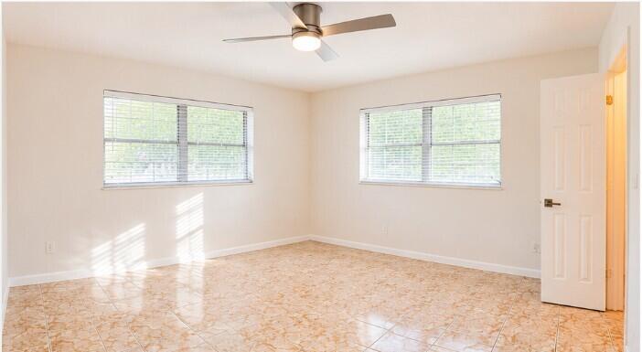 5112 Hollywood Boulevard 3 Property Photo 4