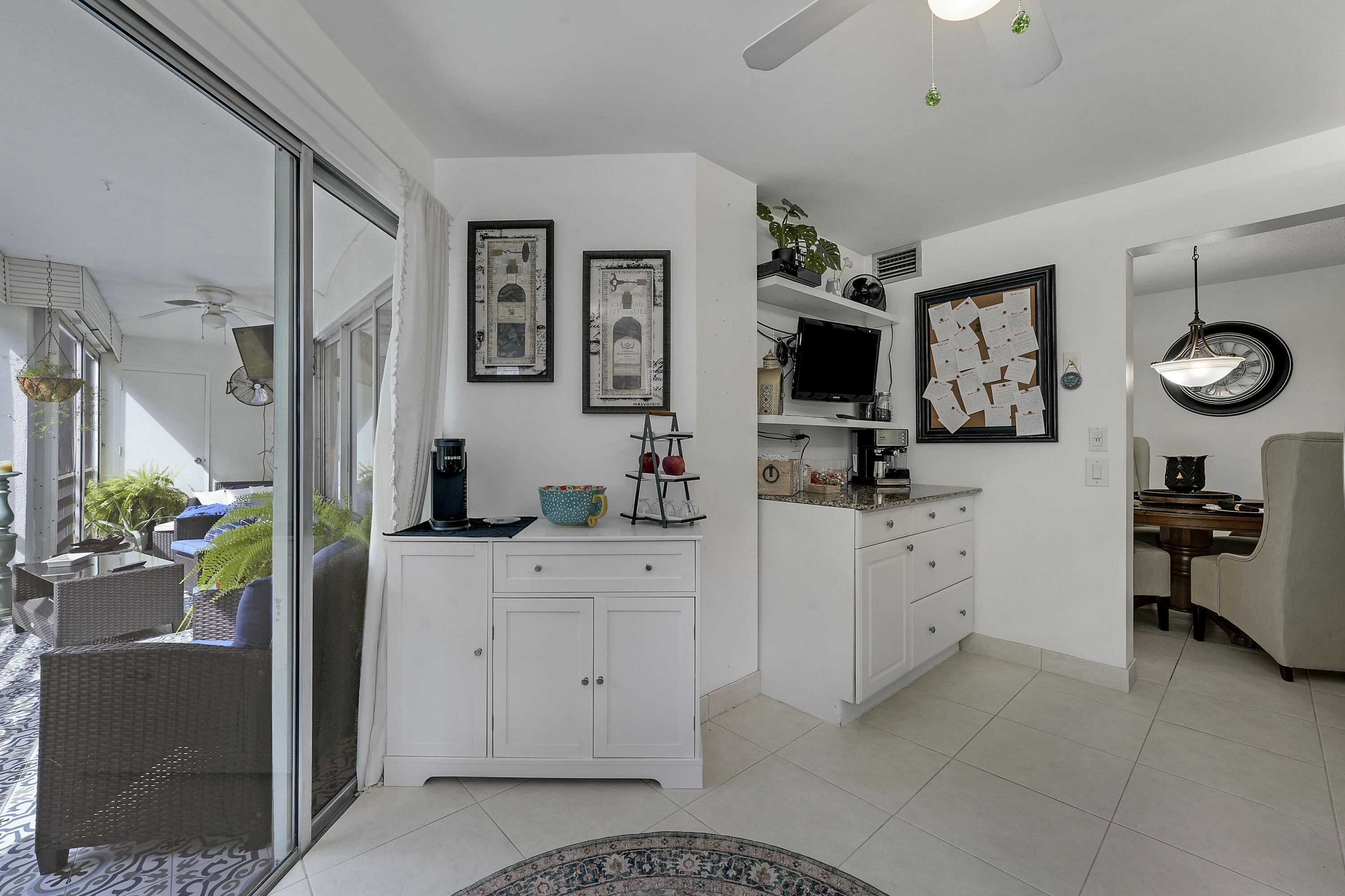 3755 Via 405 Property Photo 8