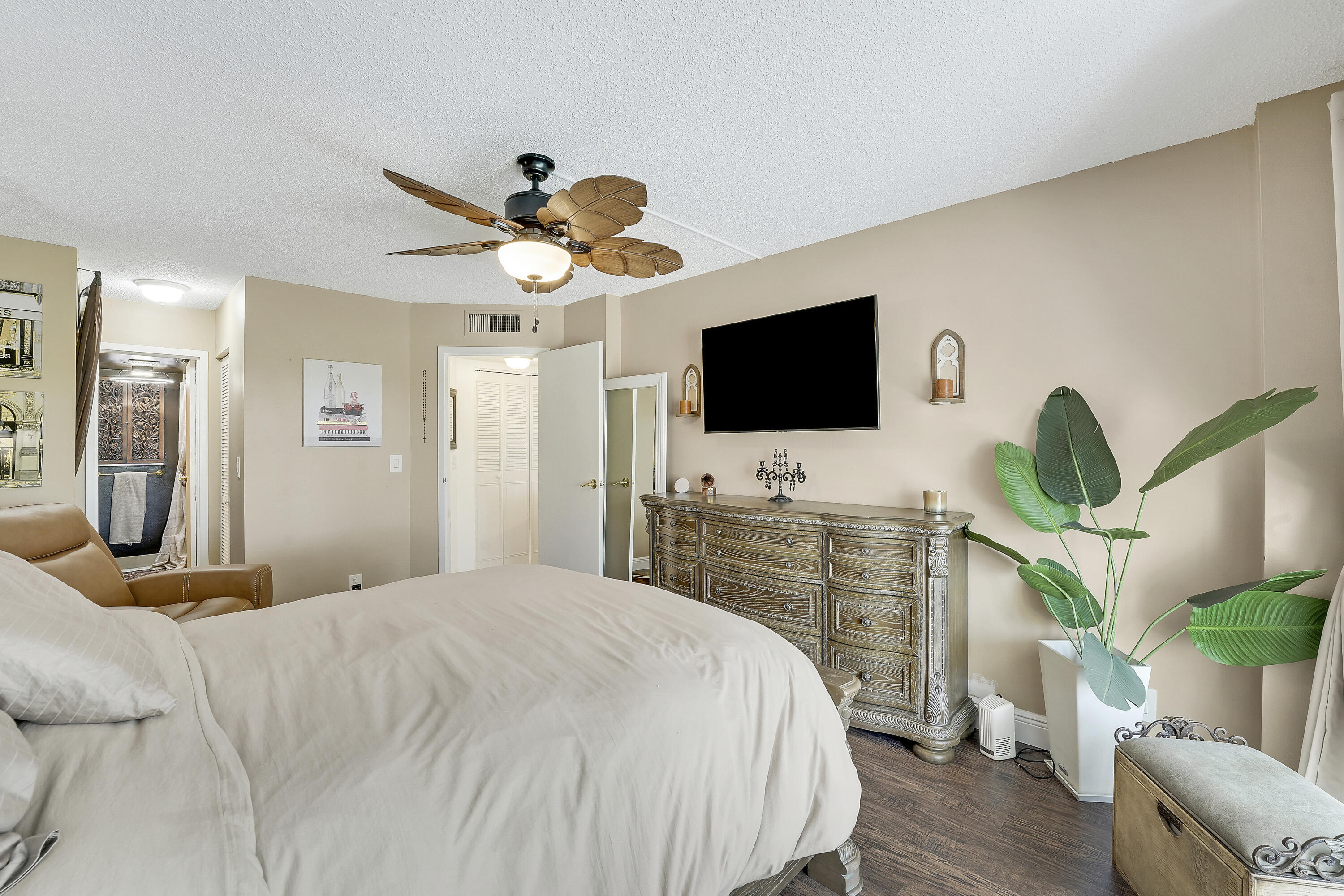 3755 Via 405 Property Photo 11