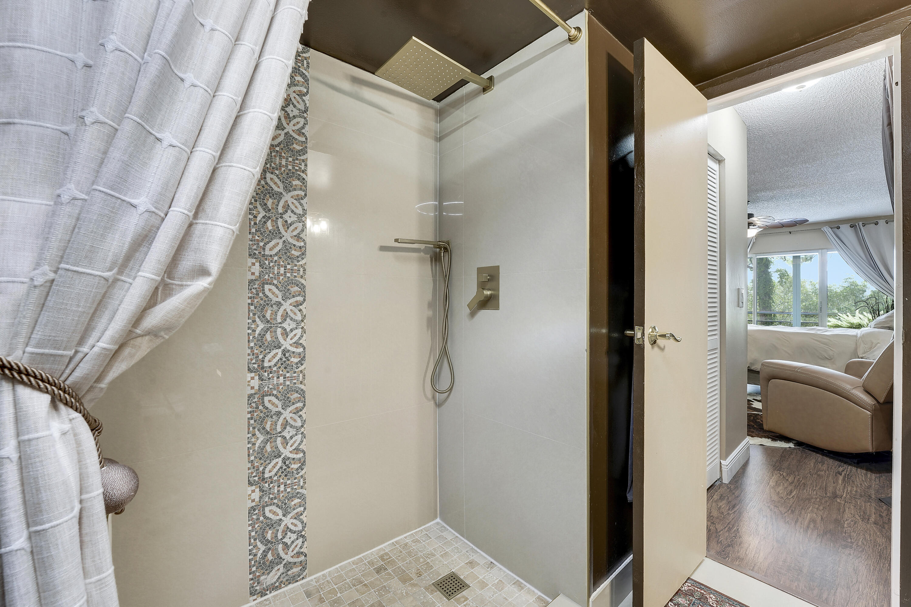 3755 Via 405 Property Photo 13