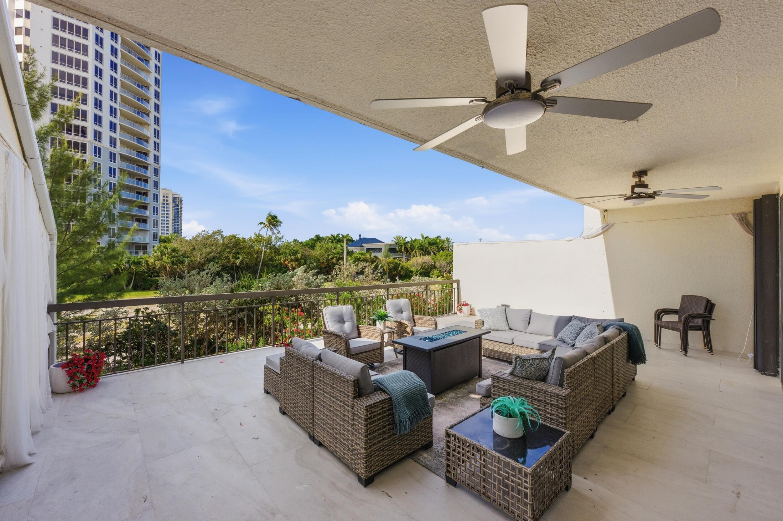 3972 N Ocean Drive 5 Property Photo 19