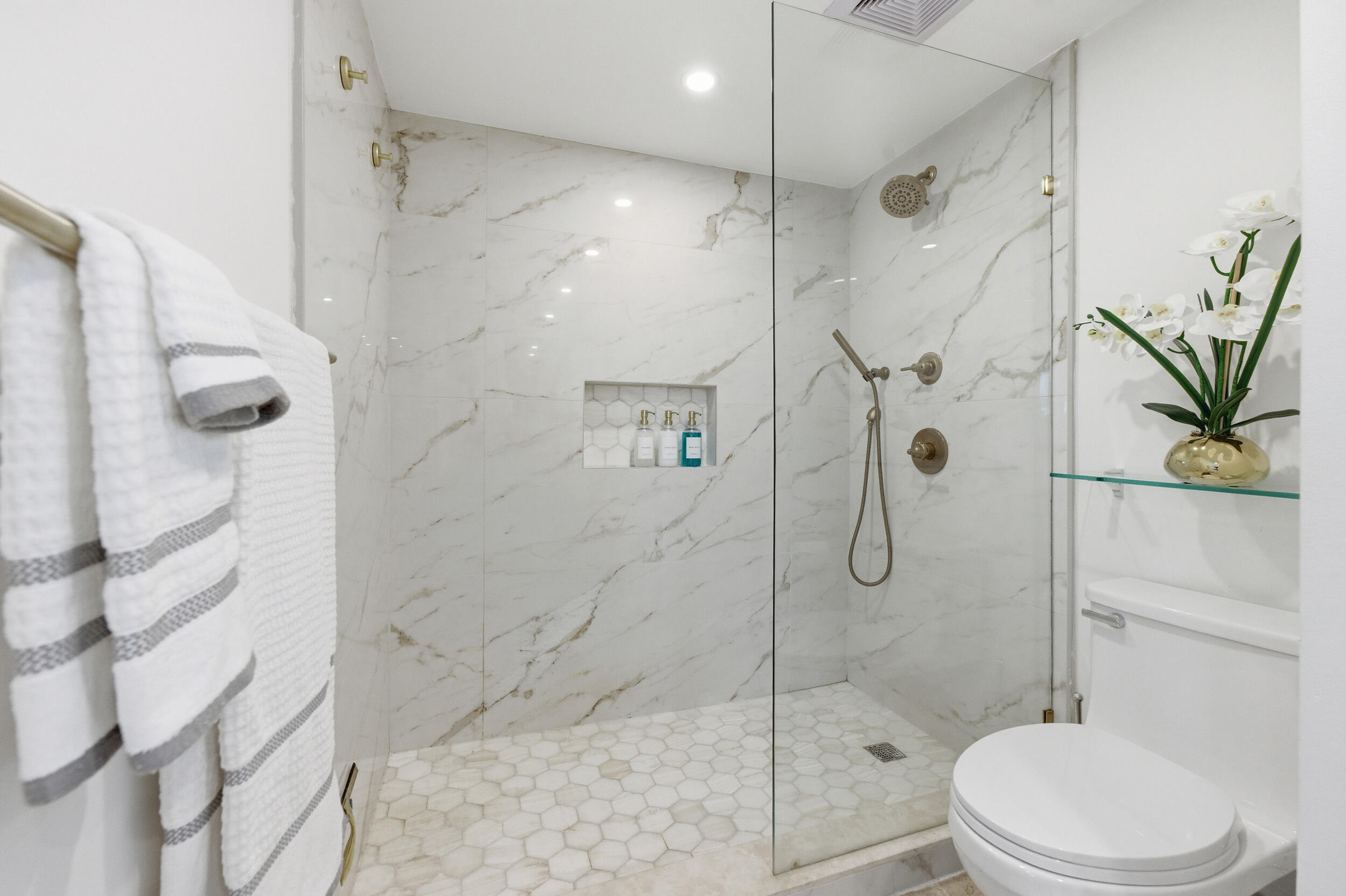 3972 N Ocean Drive 5 Property Photo 42