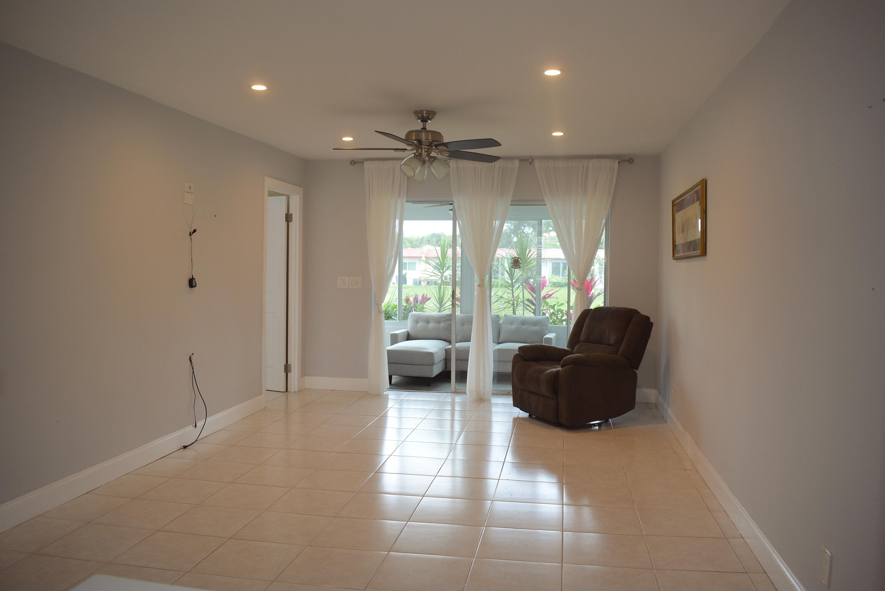 117 Golden River Drive Property Photo 6
