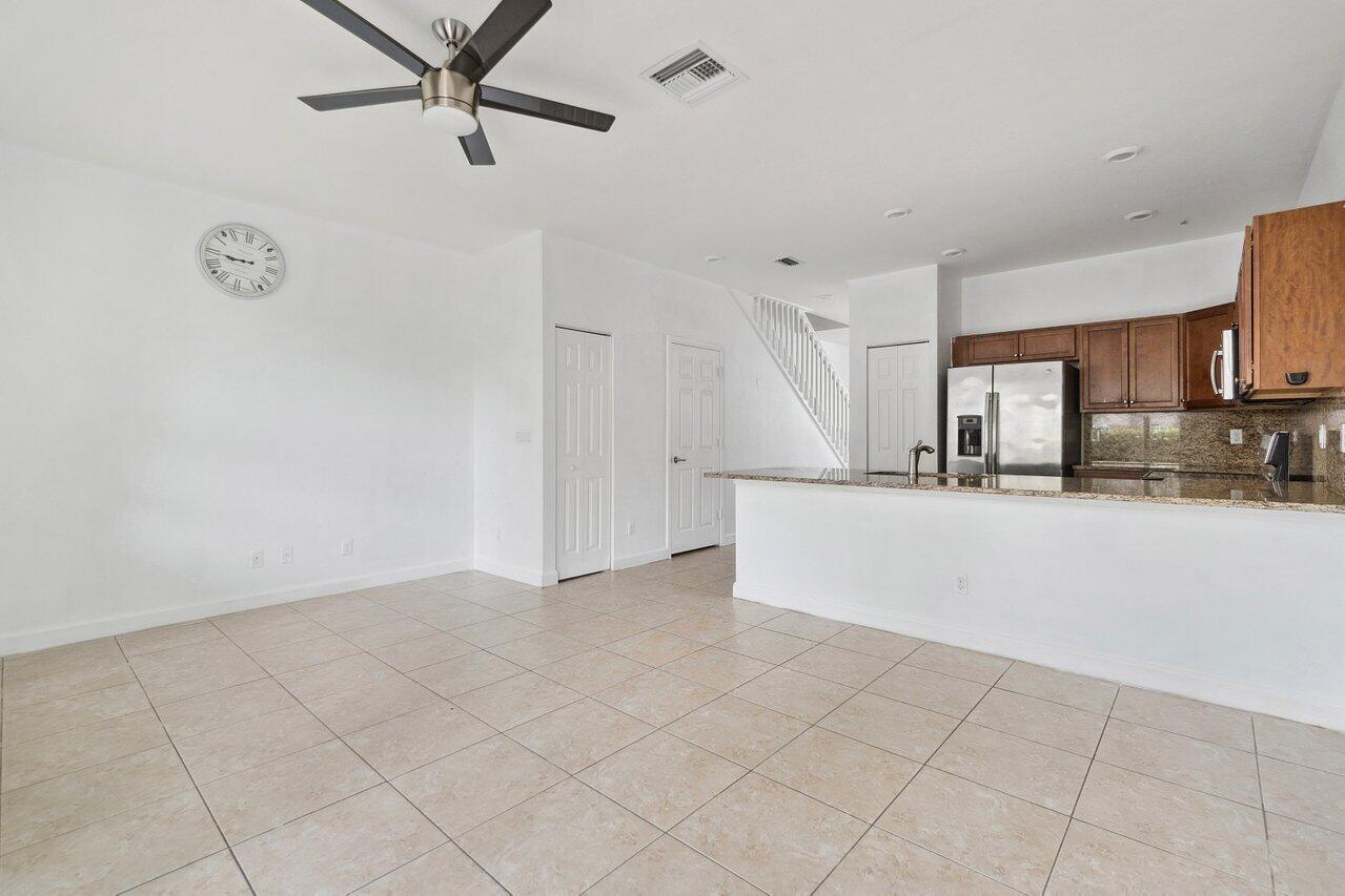 5288 Ashley River Road Property Photo 3