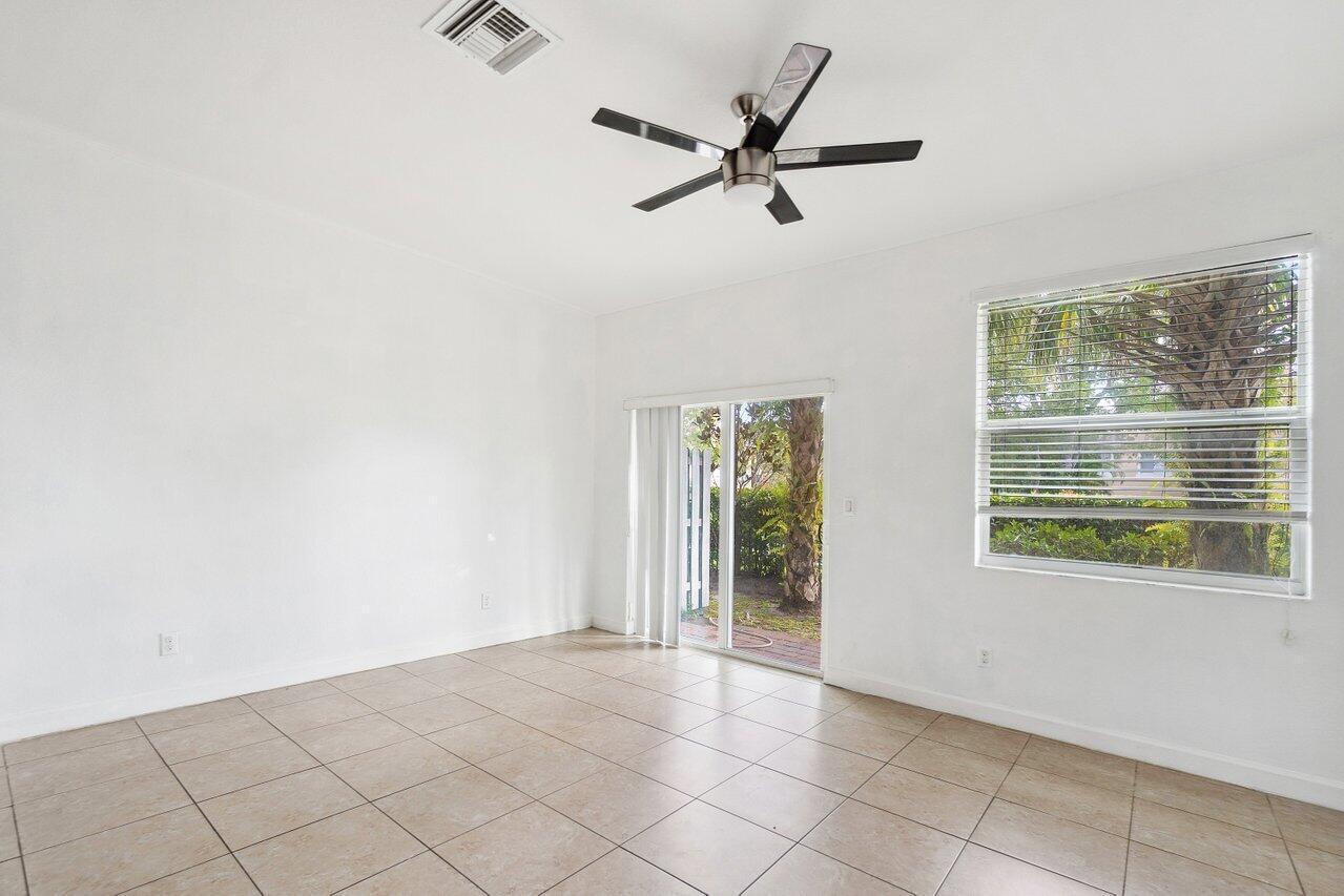 5288 Ashley River Road Property Photo 9