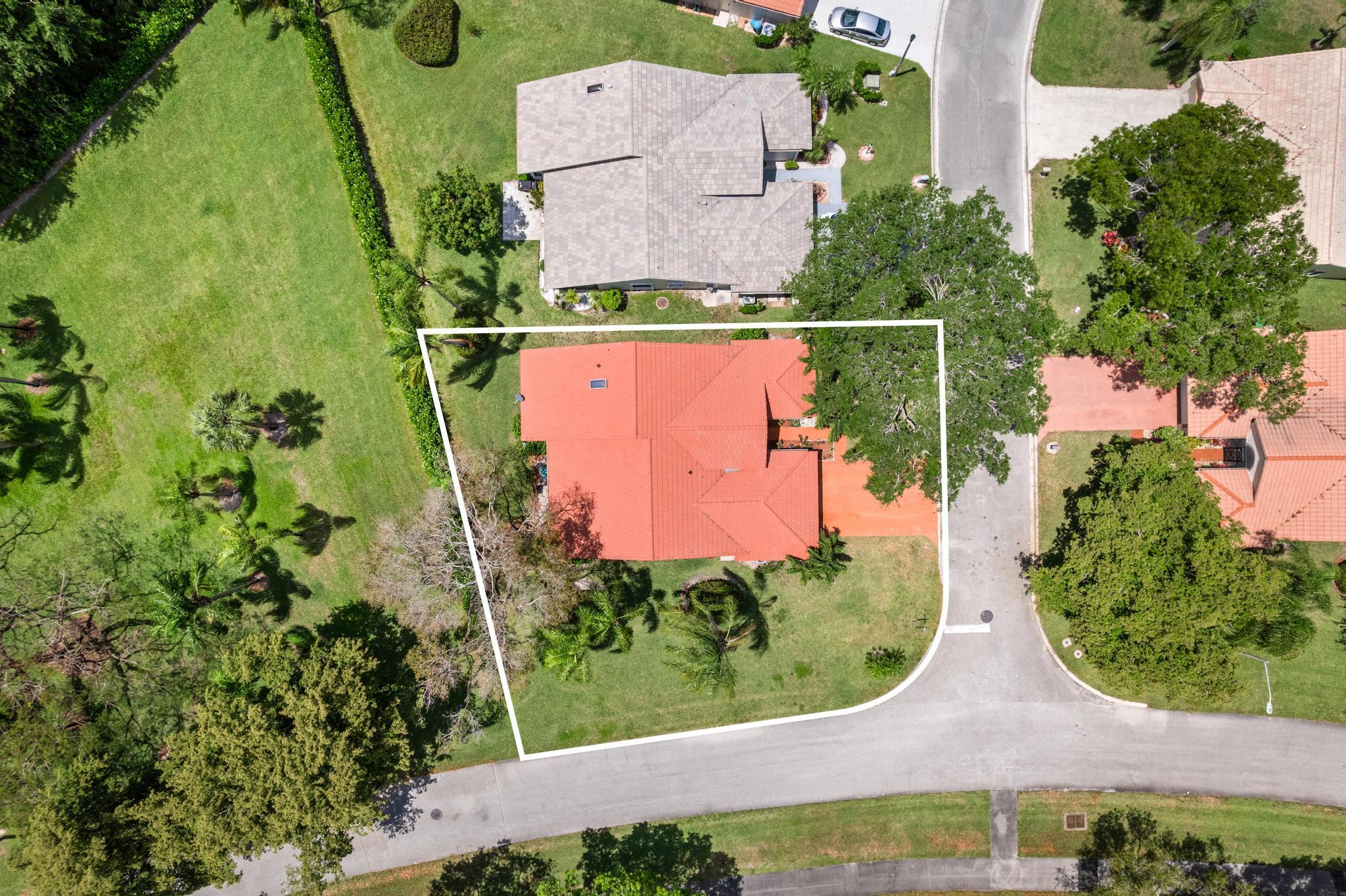 8521 Leeway Lane Property Photo 4