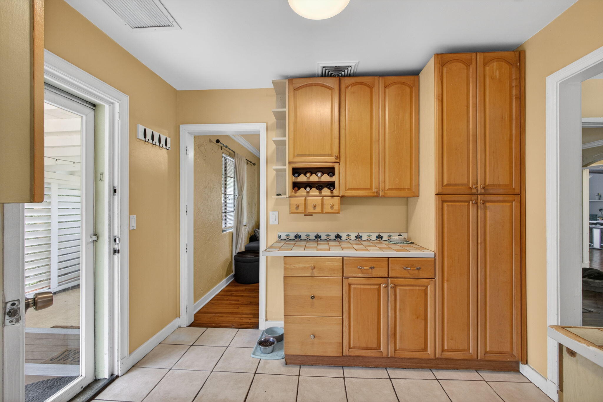 502 49th Street Property Photo 14
