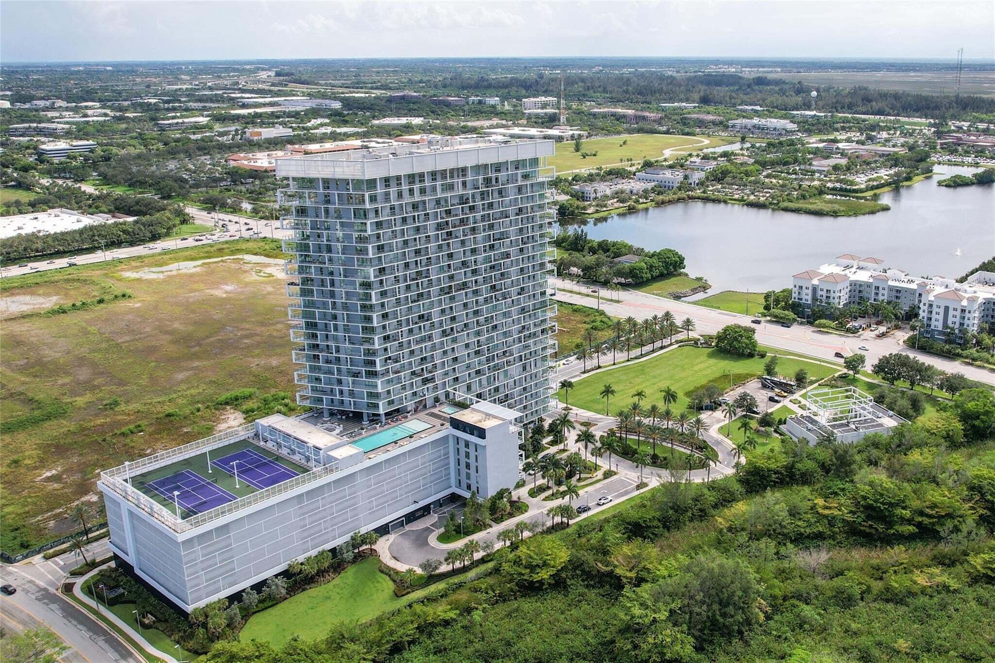 2000 Metropica Way 1509 Property Photo 2