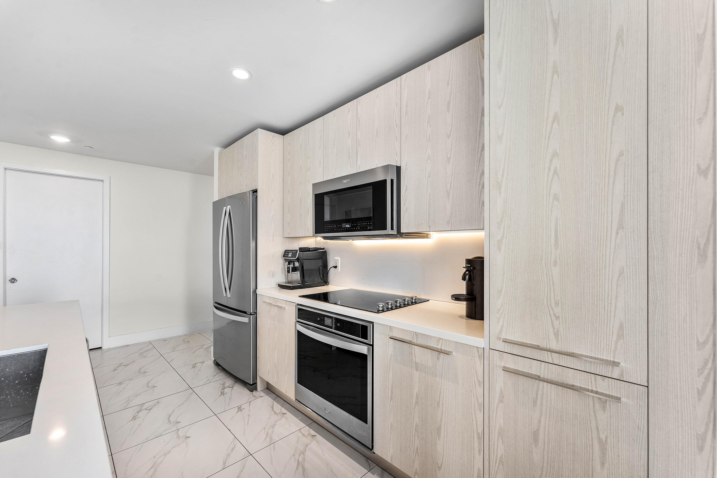 2000 Metropica Way 1509 Property Photo 5