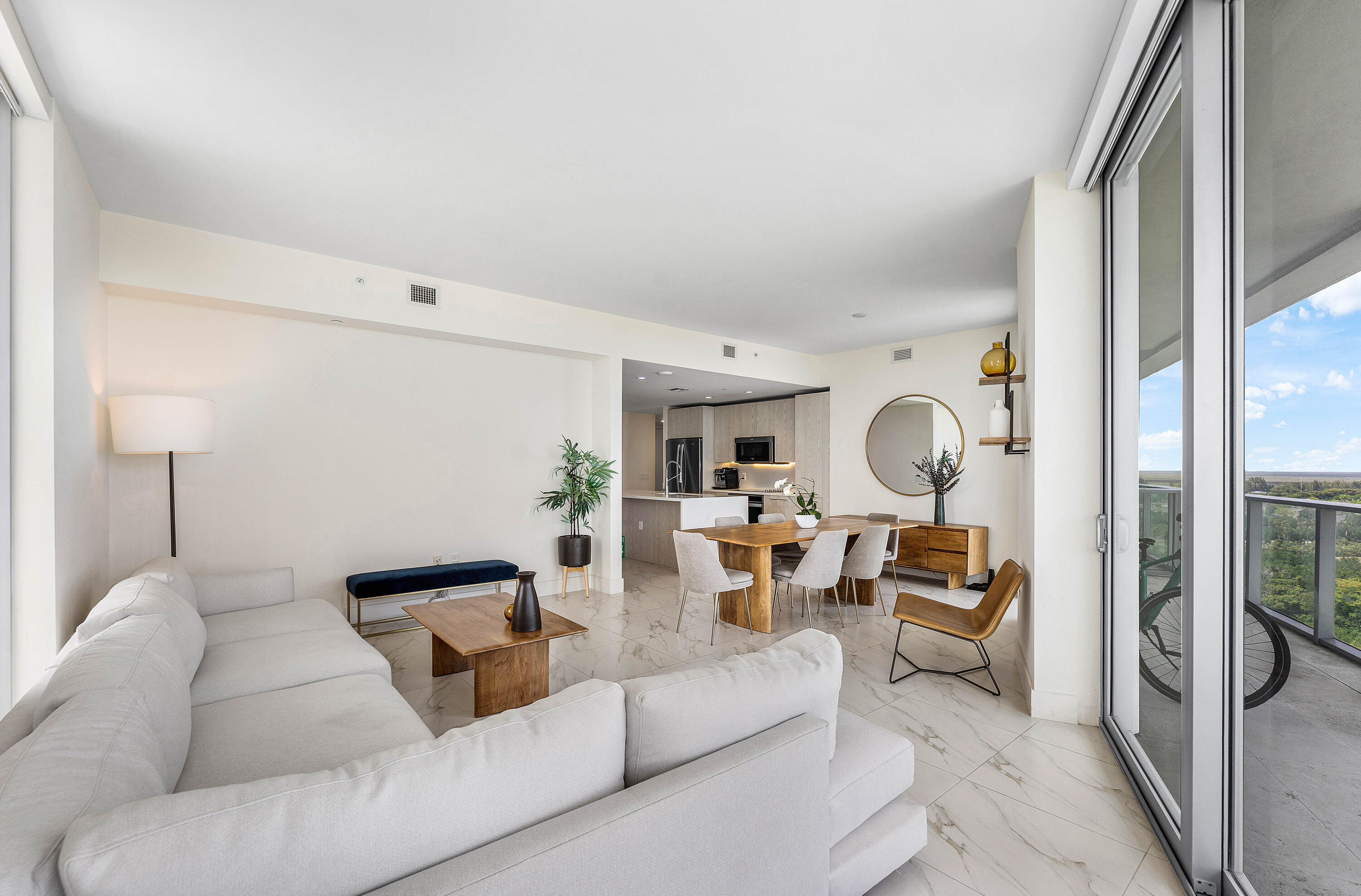 2000 Metropica Way 1509 Property Photo 11