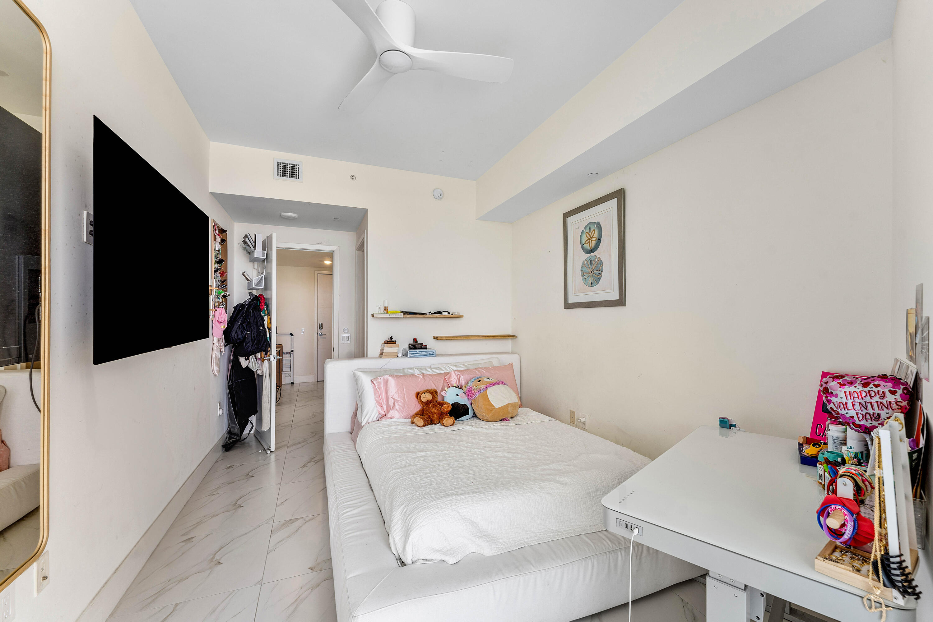 2000 Metropica Way 1509 Property Photo 19