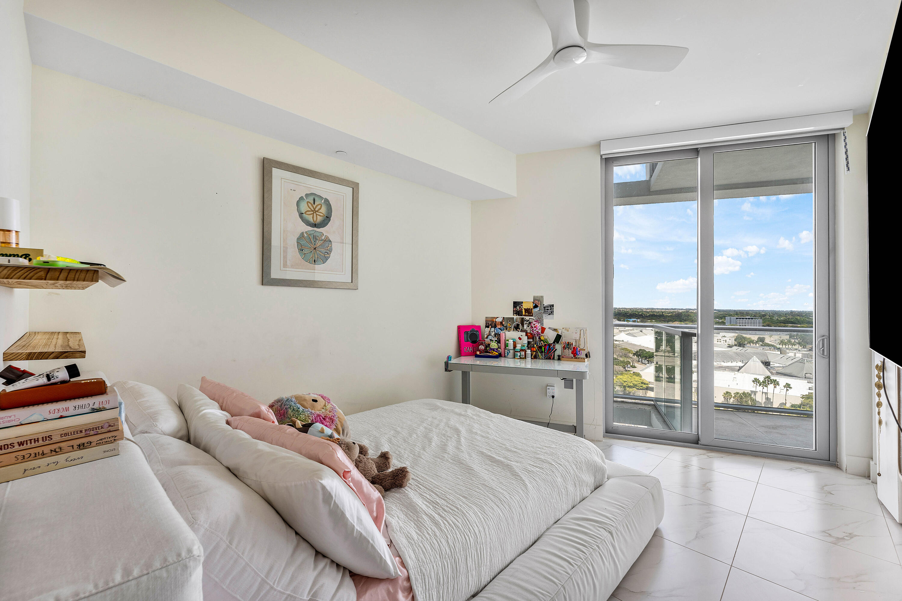 2000 Metropica Way 1509 Property Photo 20