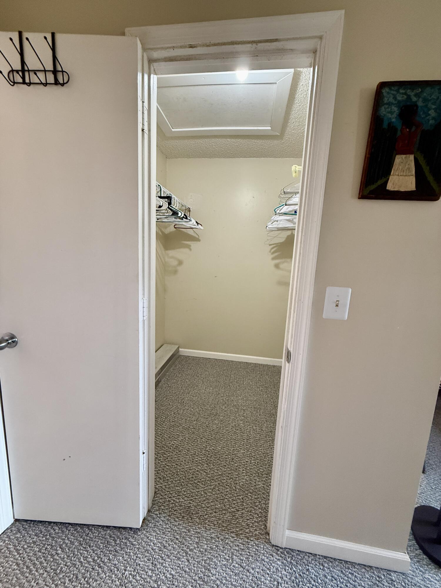14464 Campanelli Drive Property Photo 8