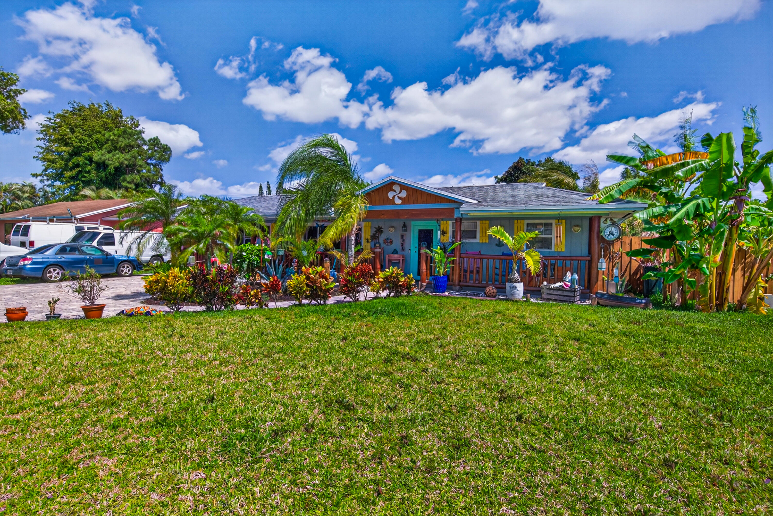 5135 Palm Ridge Boulevard Property Photo 4
