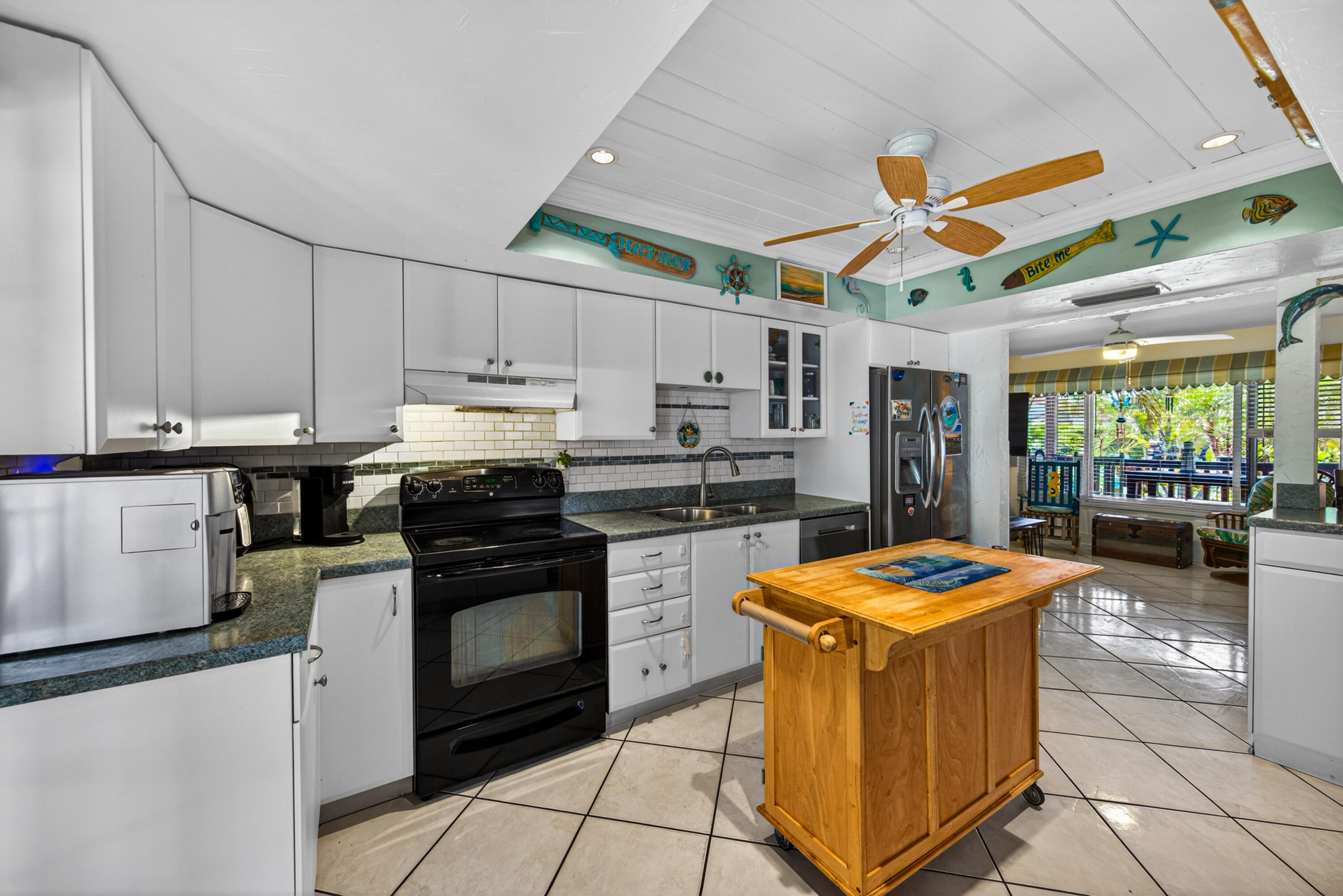 5135 Palm Ridge Boulevard Property Photo 16