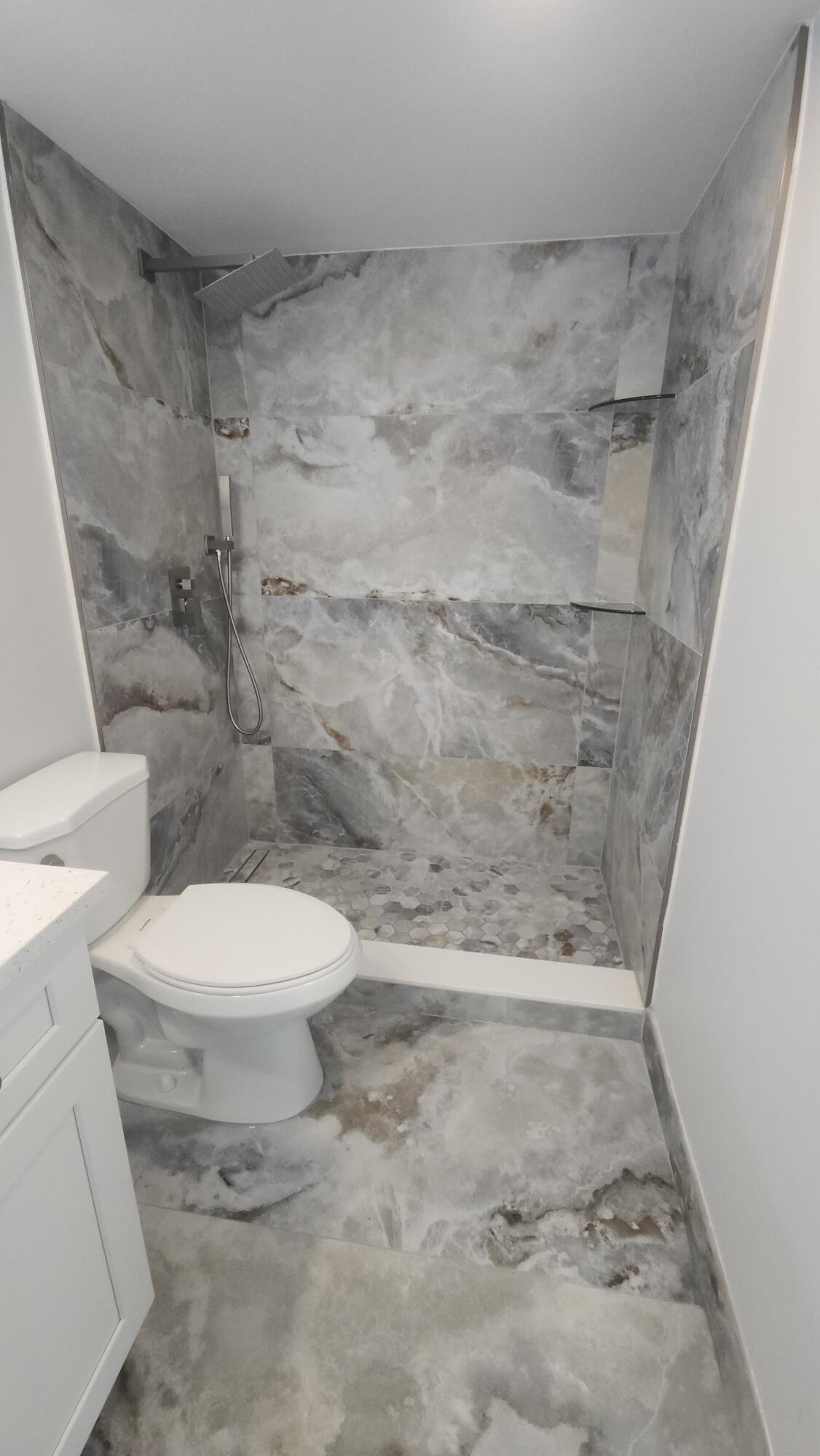 2255 Lindell Boulevard 4111 Property Photo 18