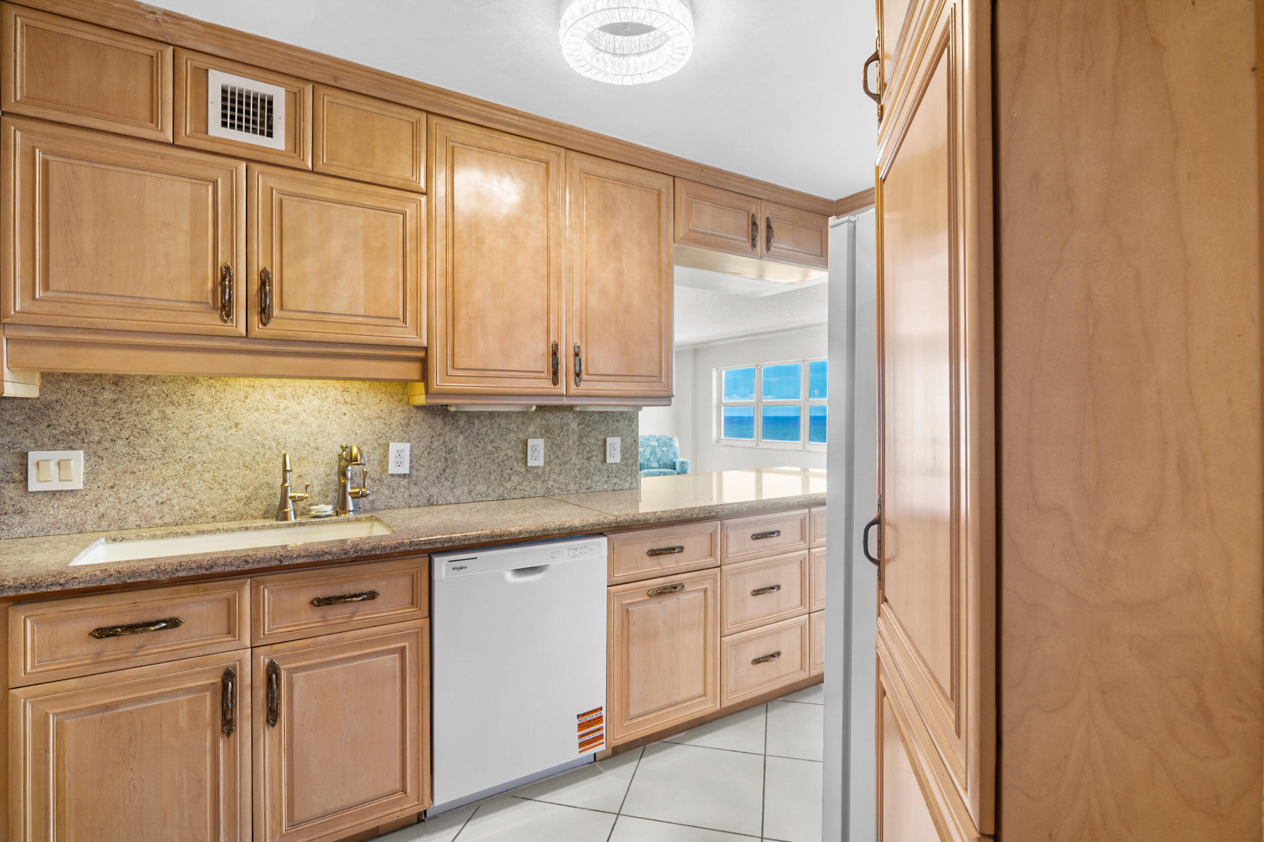 111 N Pompano Beach Boulevard 1609 Property Photo 3