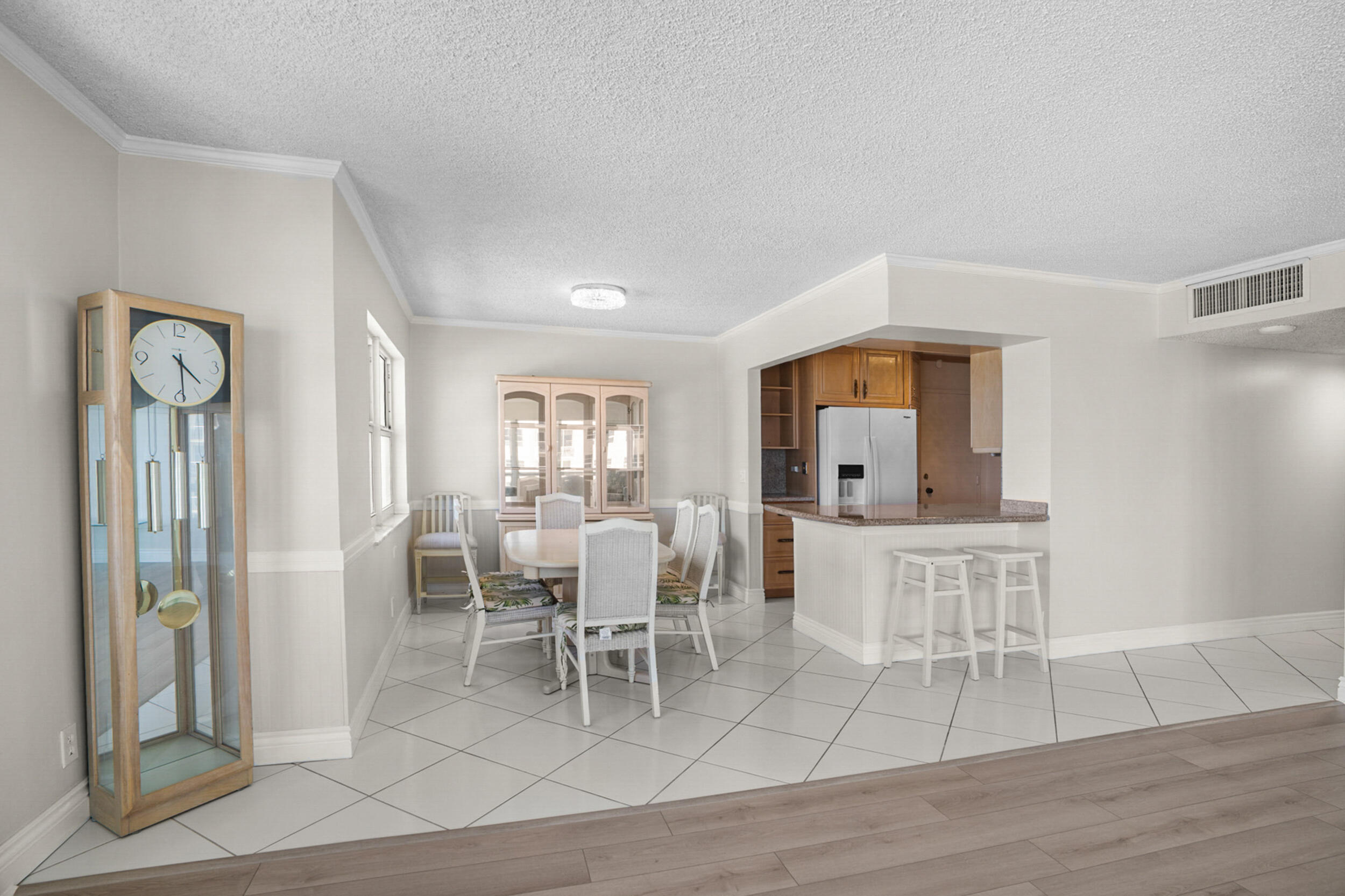 111 N Pompano Beach Boulevard 1609 Property Photo 7
