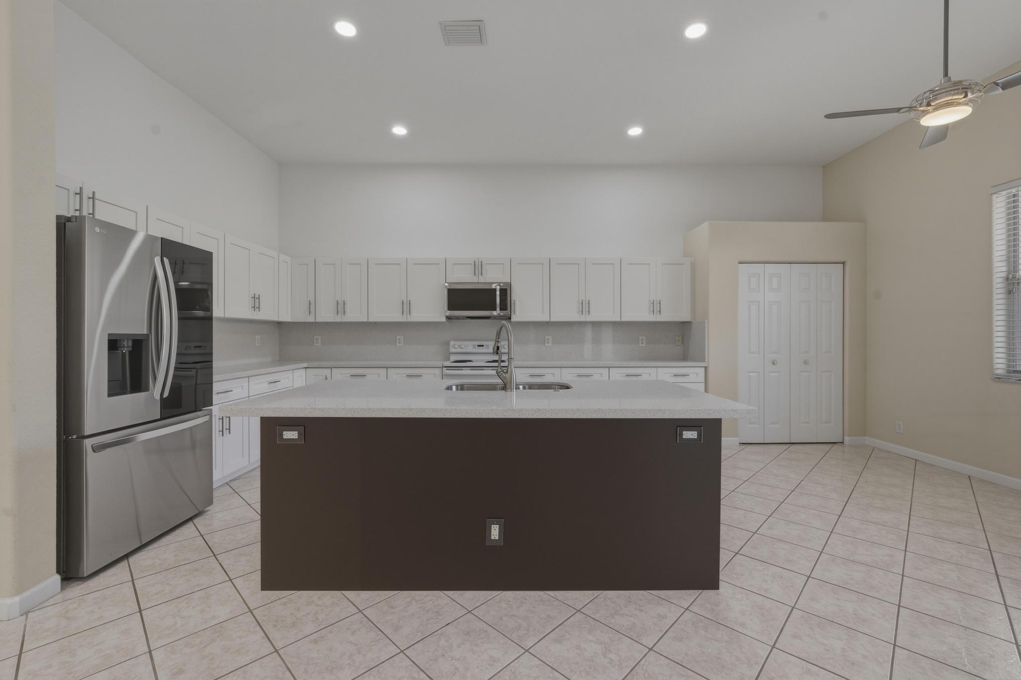 2053 Quail Roost Drive Property Photo 15