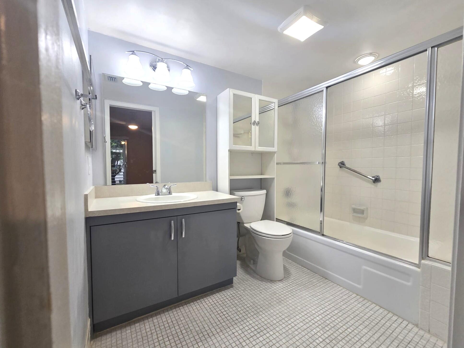 2103 Lucaya Bend E2 Property Photo 20