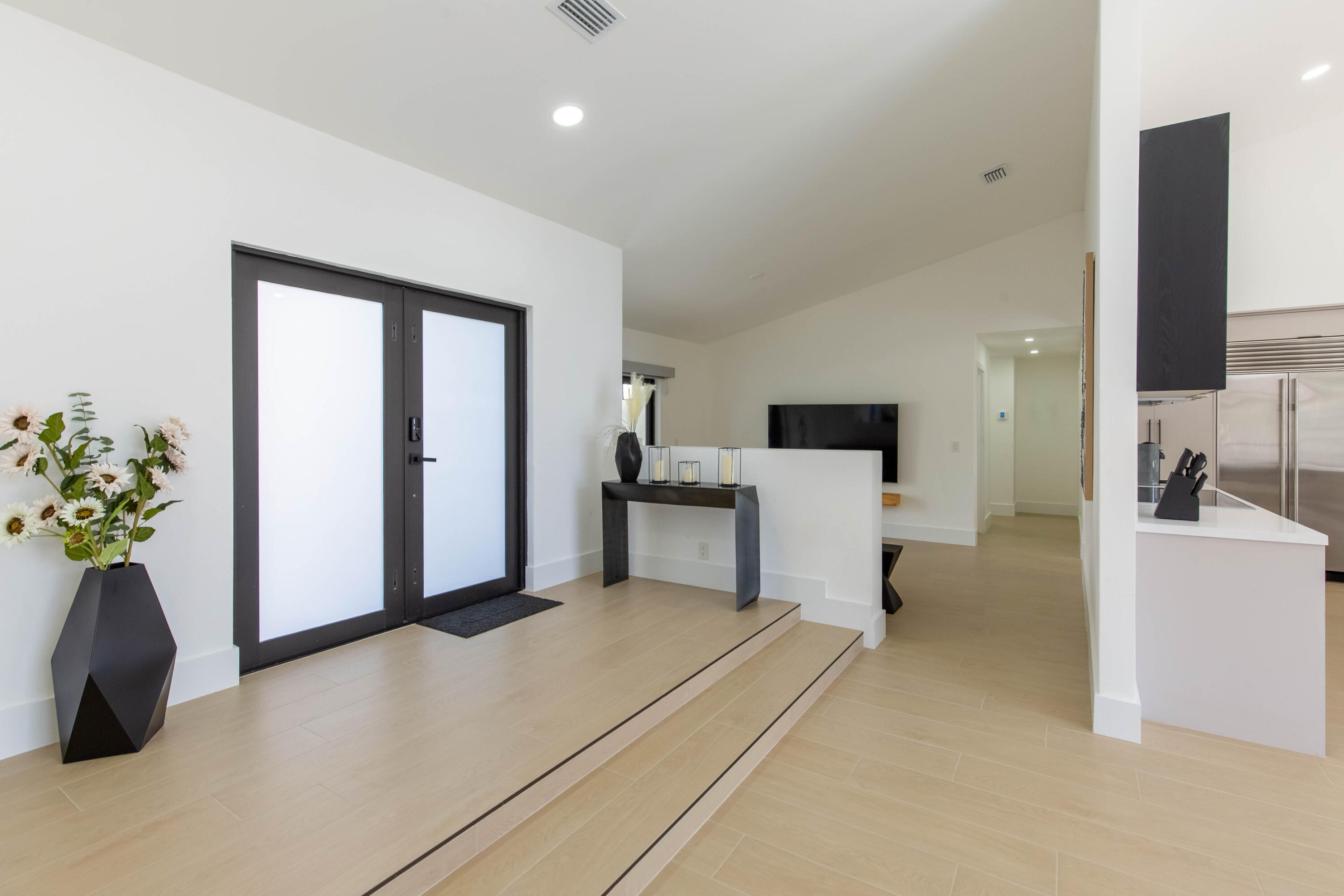 2281 Seaford Drive Property Photo 3