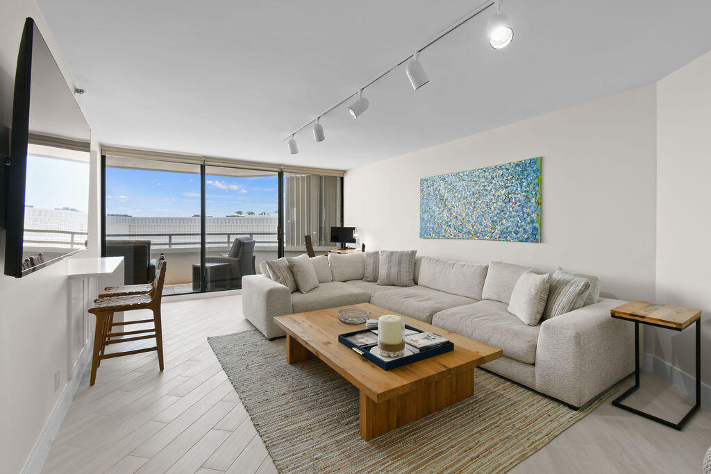 3560 S Ocean Boulevard 907 Property Photo 5
