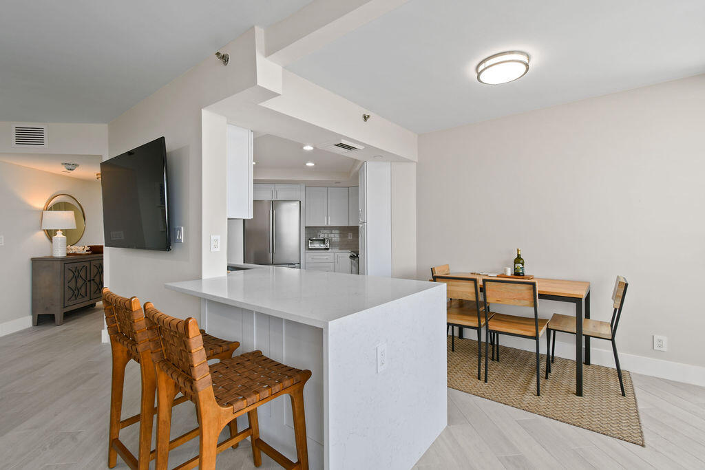 3560 S Ocean Boulevard 907 Property Photo 9
